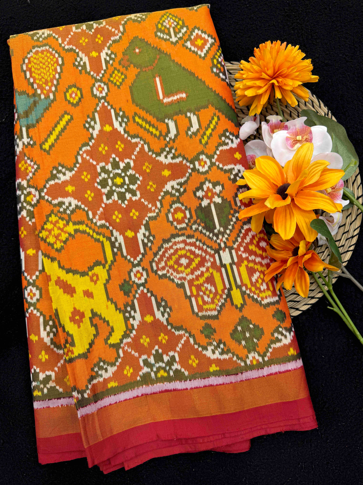 Red & Orange Big Figure Narikunj Chhabdi Tissue Patola Saree