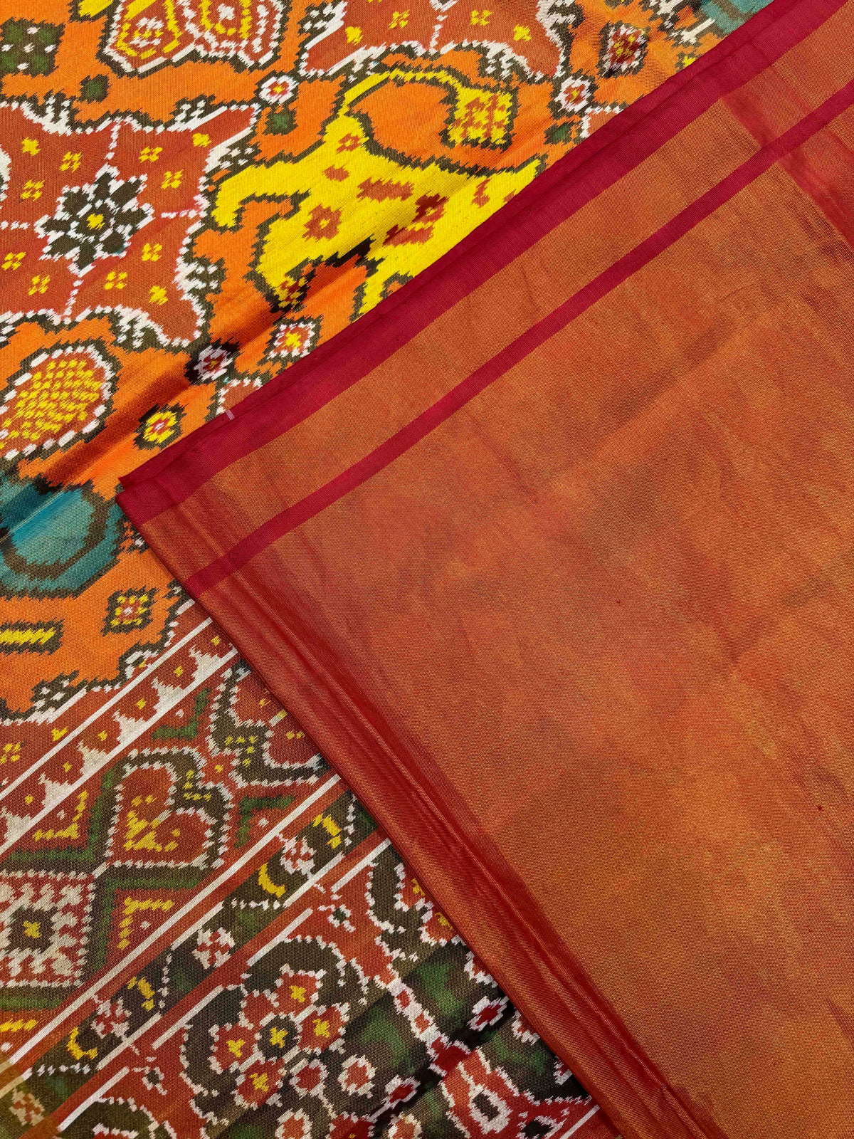 Red & Orange Big Figure Narikunj Chhabdi Tissue Patola Saree