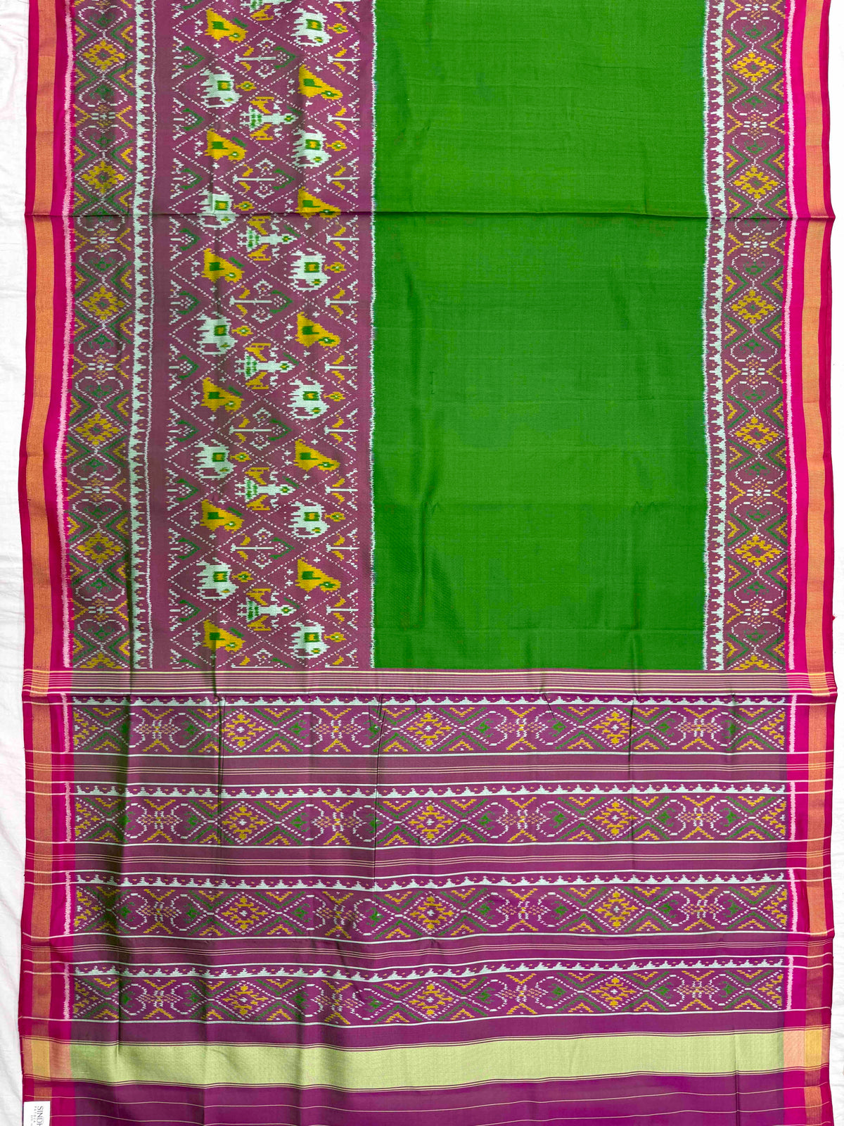 Pink & Green Plain with Narikunj Scut Border Rajkot Patola Saree