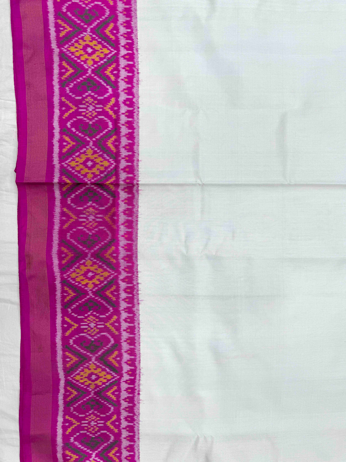 Pink & White Plain Rajkot Patola Saree