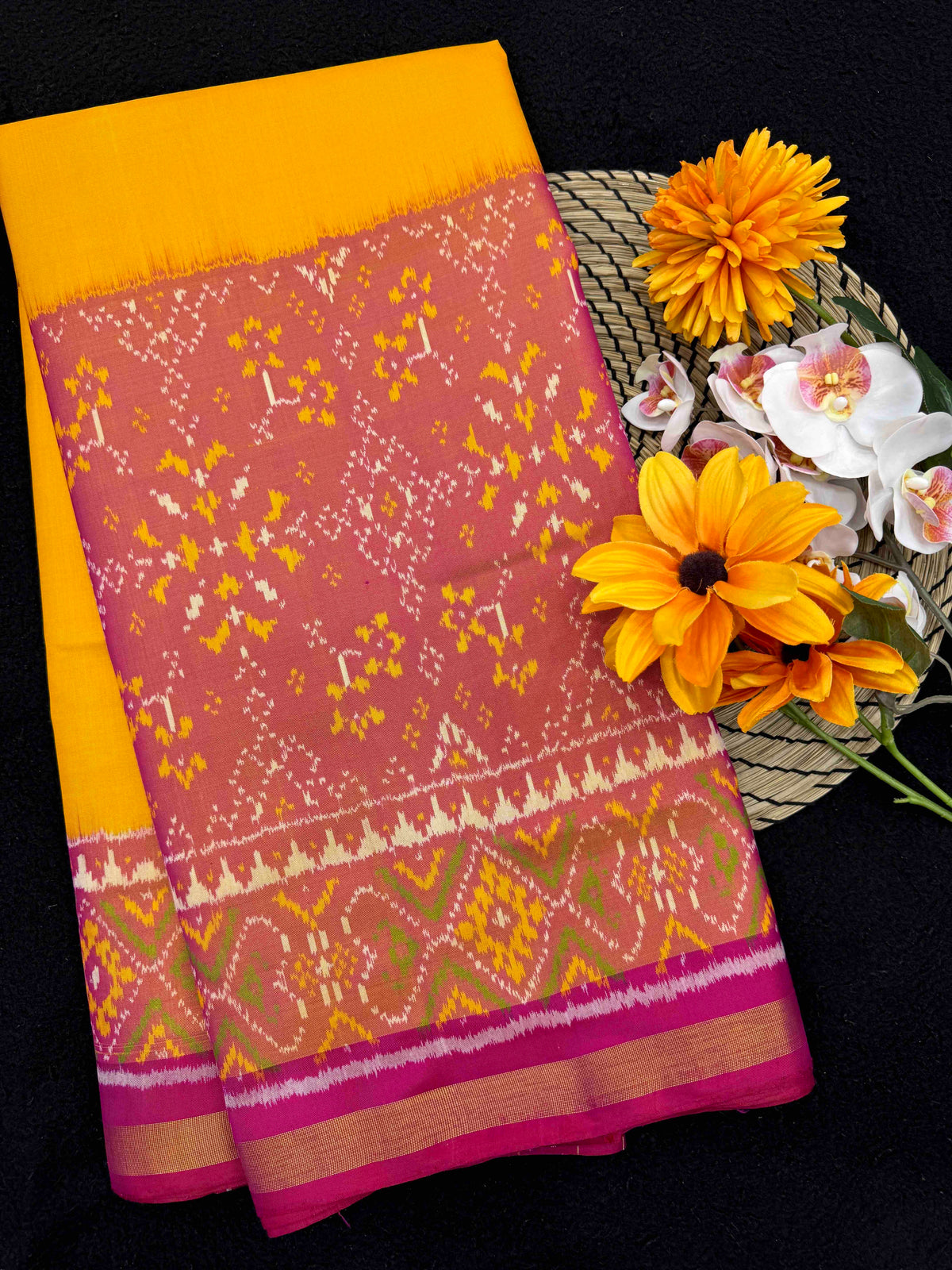 Peach & Yellow Plain with Navratan Scut Border Rajkot Patola Saree