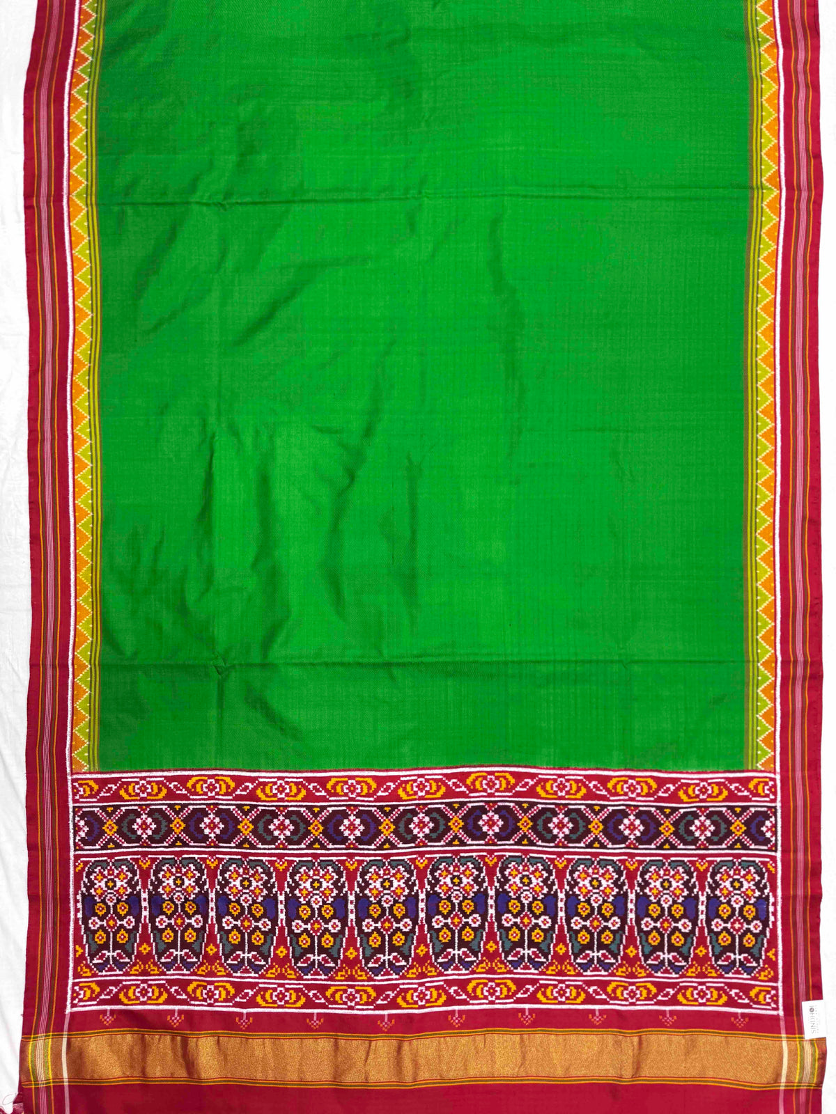 Red & Green Plain Double Ikat Patan Patola Saree