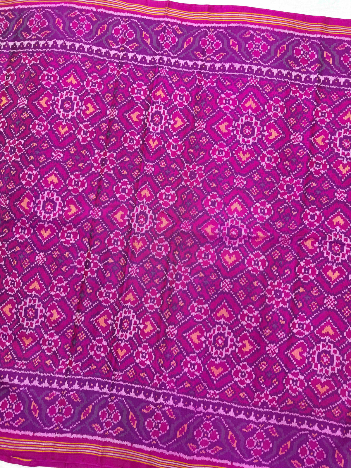 Magenta Pink Manekchowk Single Ikat Patan Patola Saree