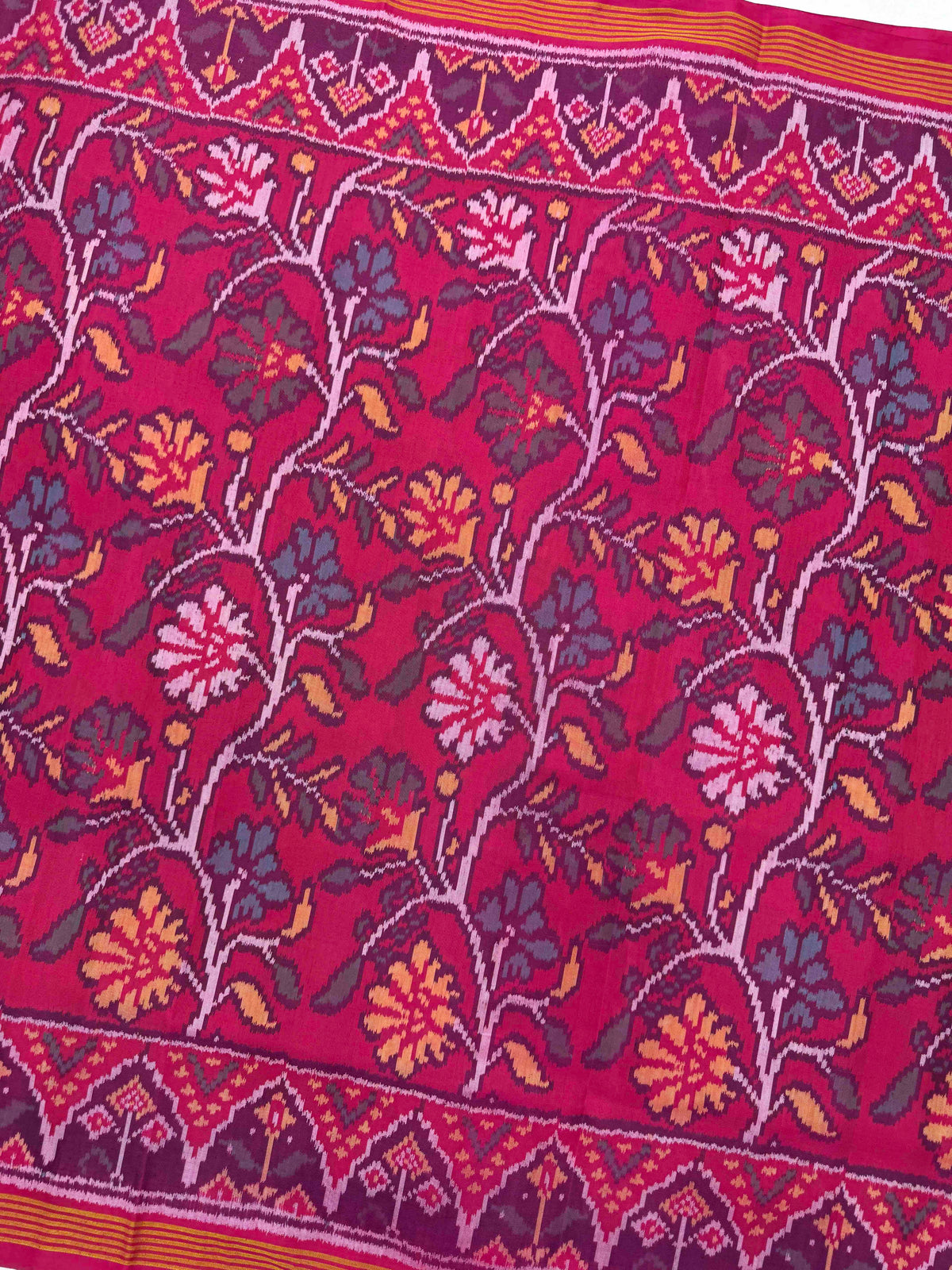 Pink Fancy Flower Leaves Single Ikat Patan Patola Saree