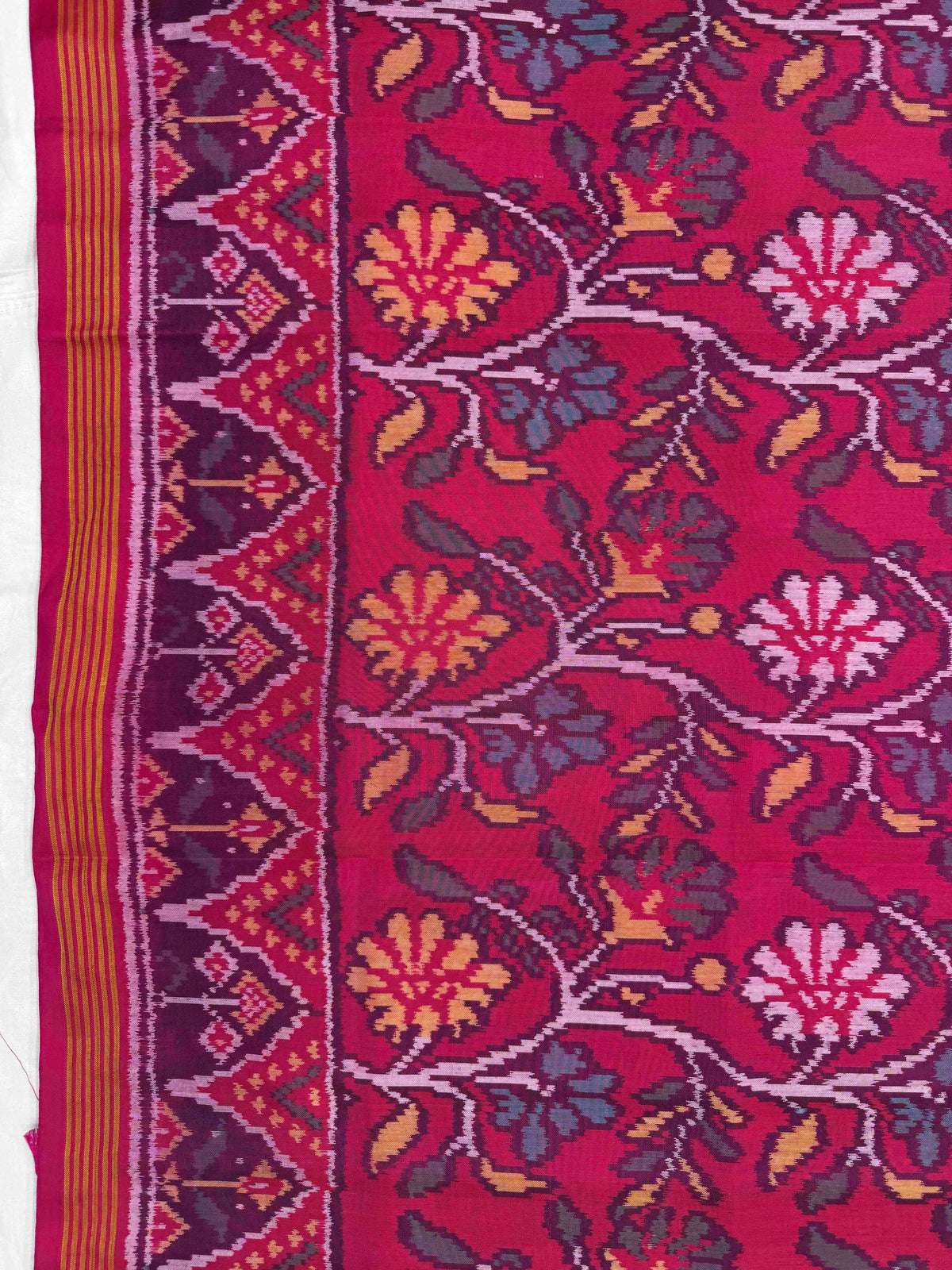 Pink Fancy Flower Leaves Single Ikat Patan Patola Saree
