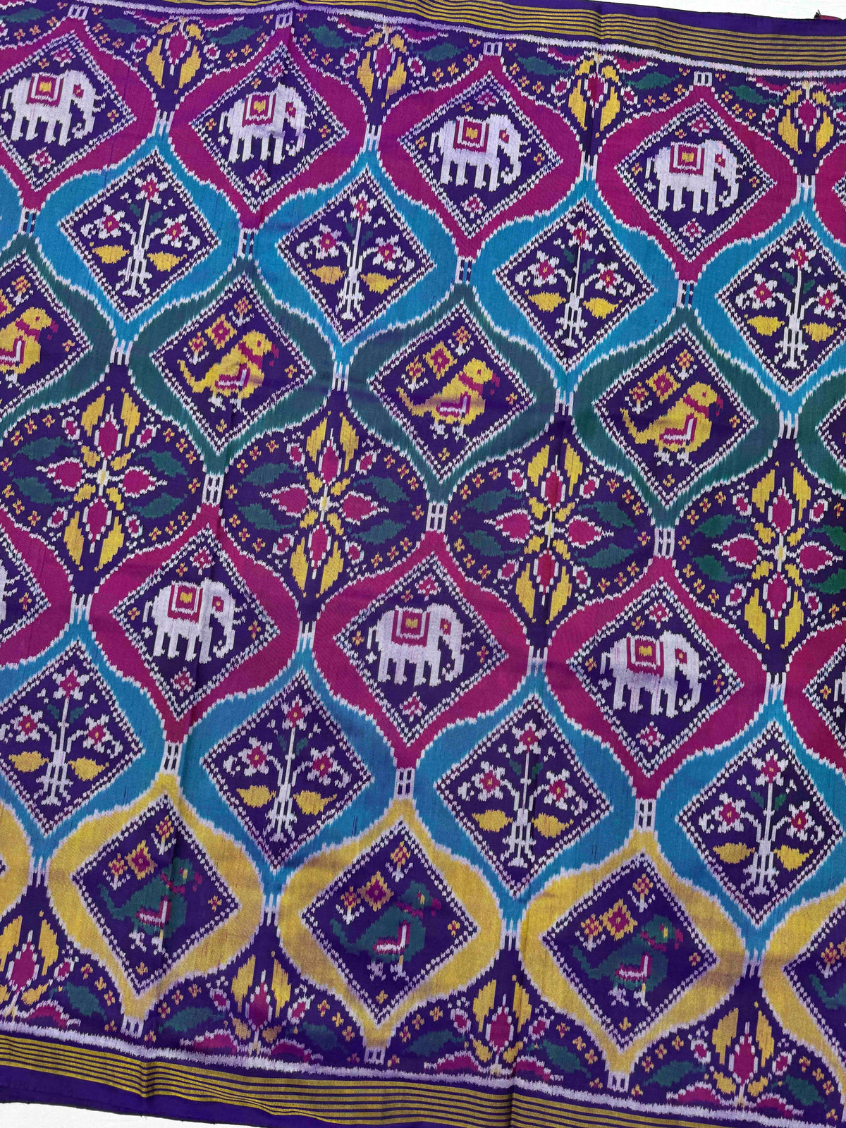 Purple & Multicolour Narikunj Matka Single Ikat Patan Patola Saree