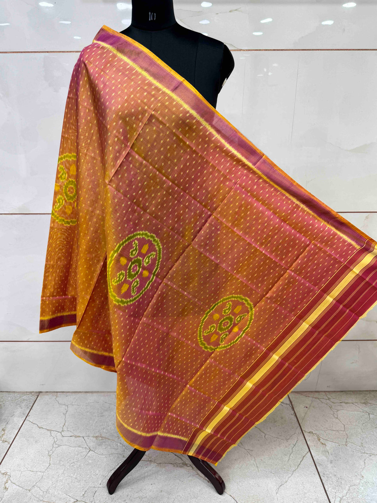 Peach Golden Booty with Circle Fancy Single Ikat Patola Dupatta
