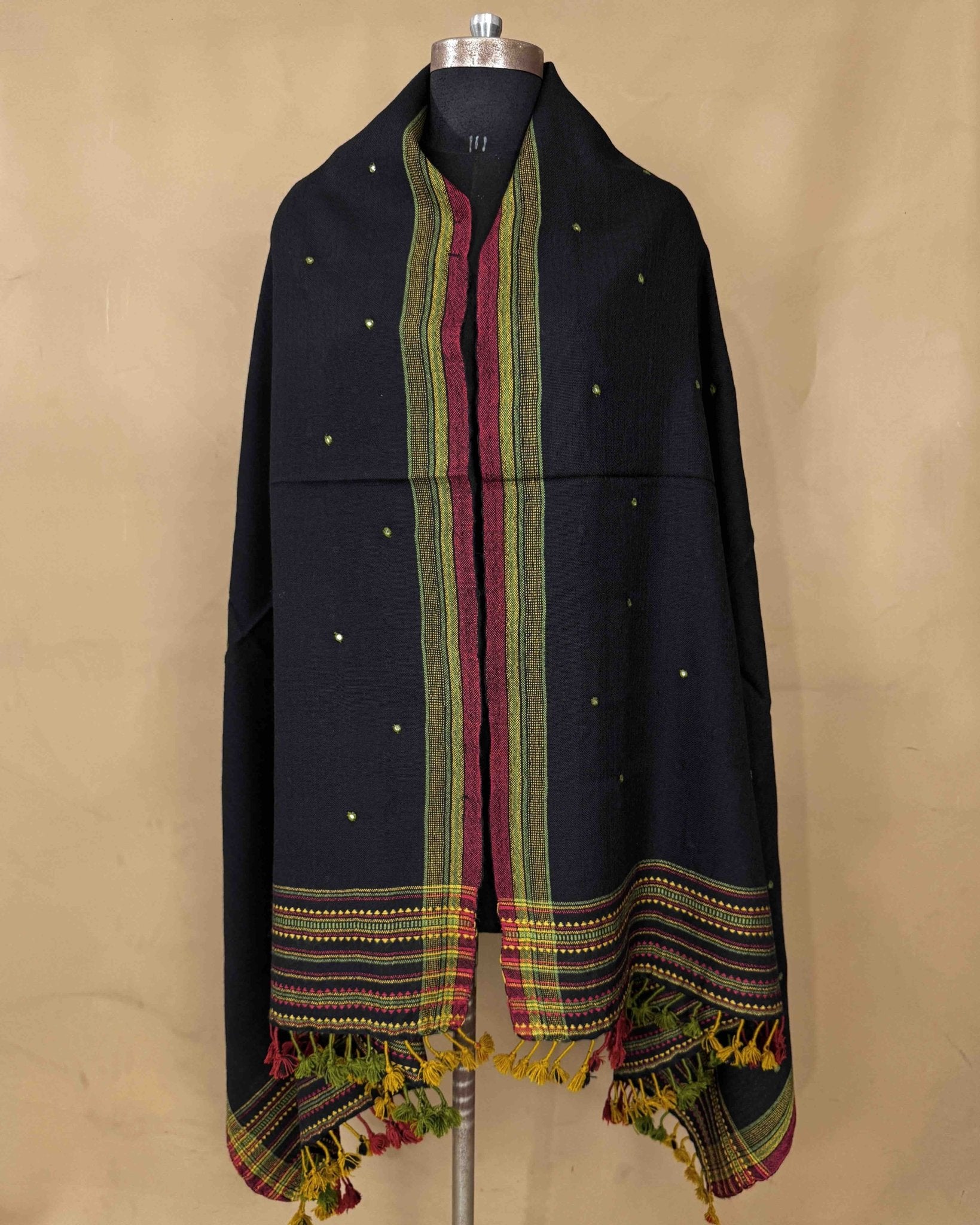 Black Border Pattii Mirror Marino Kutchi Woolen Shawl - SindhoiPatolaArt