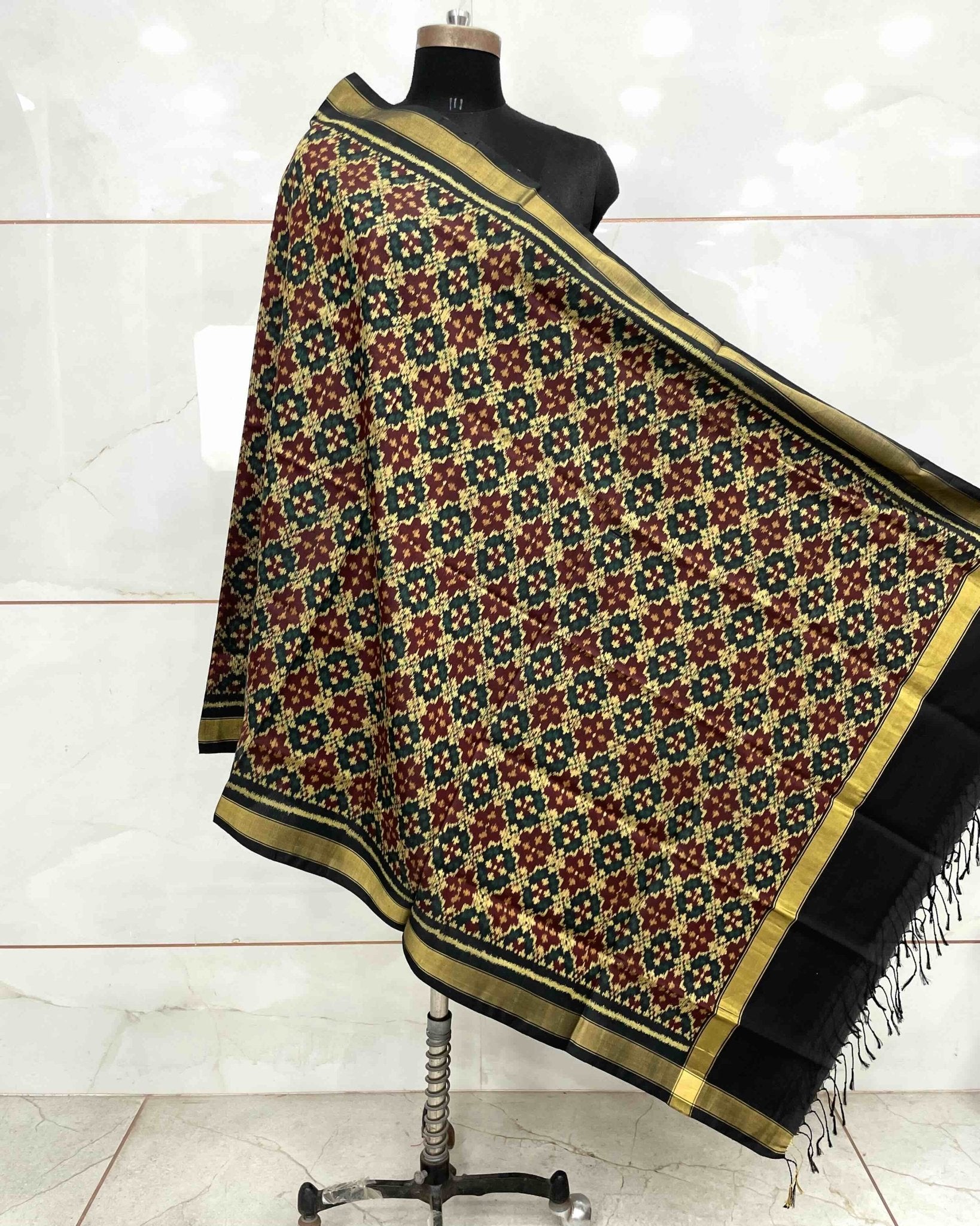 Black Buttonful Patola Dupatta - SindhoiPatolaArt