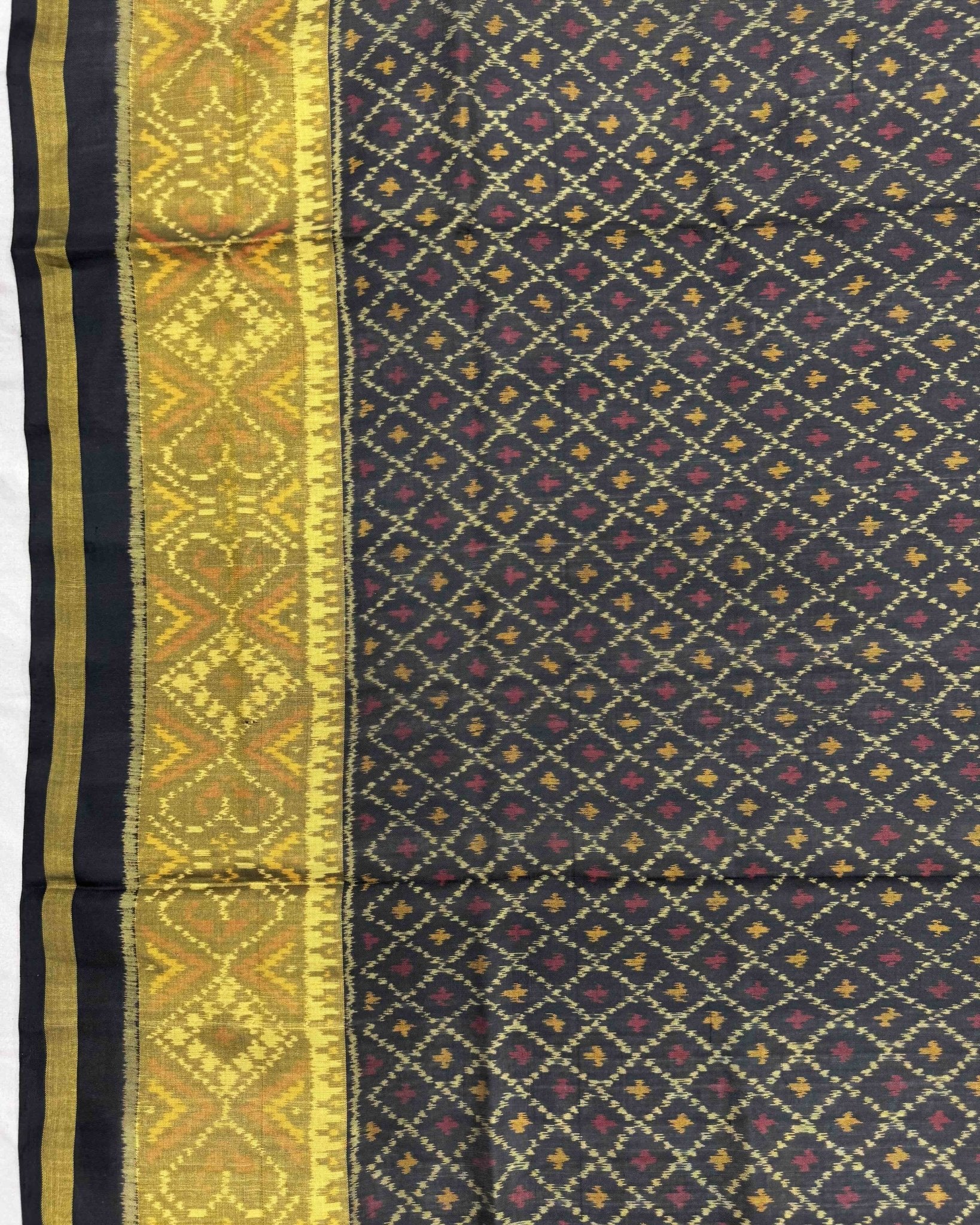 Black Dariya Bhatt Patola Saree - SindhoiPatolaArt