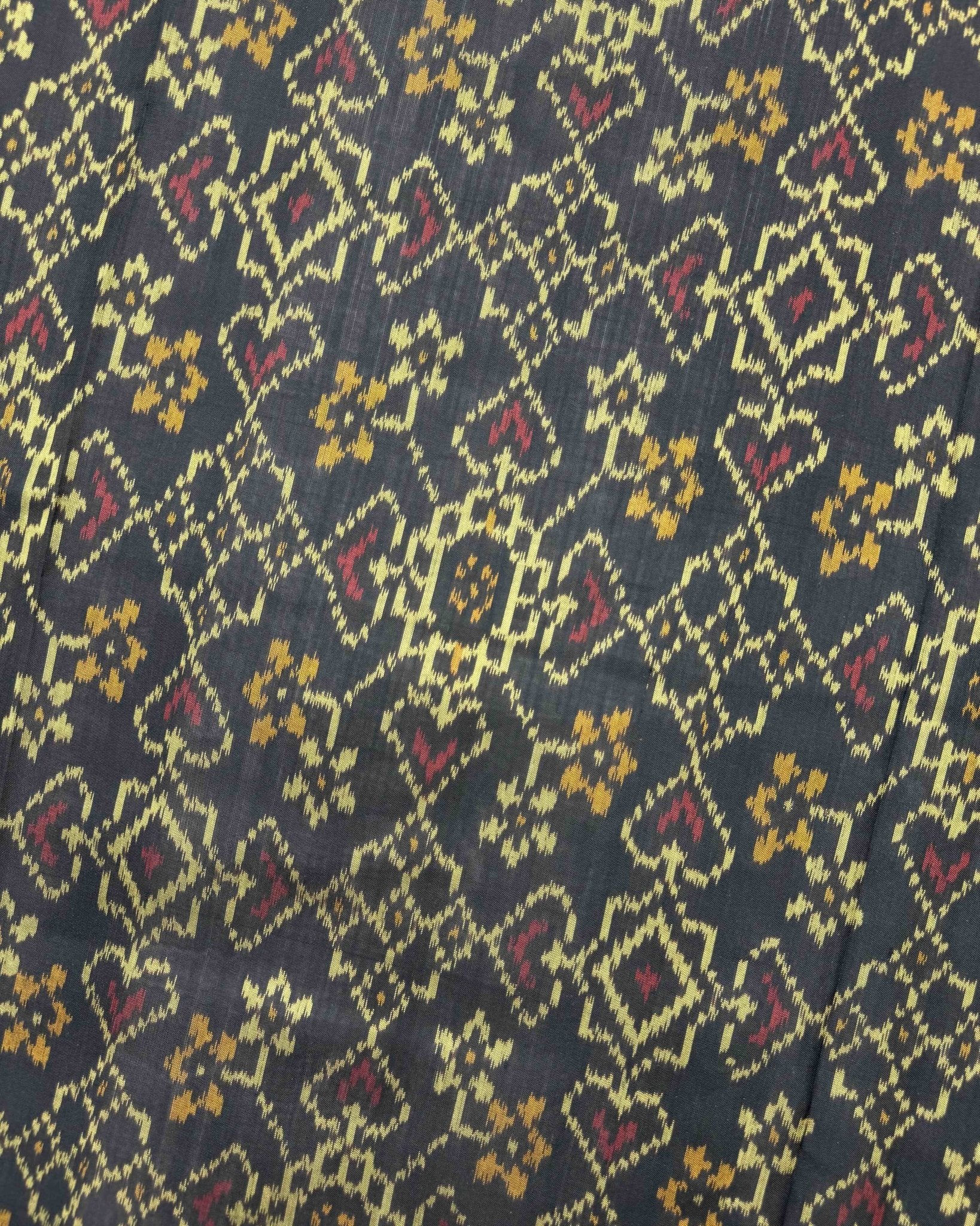 Black Manekchowk Navratan Patola Saree - SindhoiPatolaArt