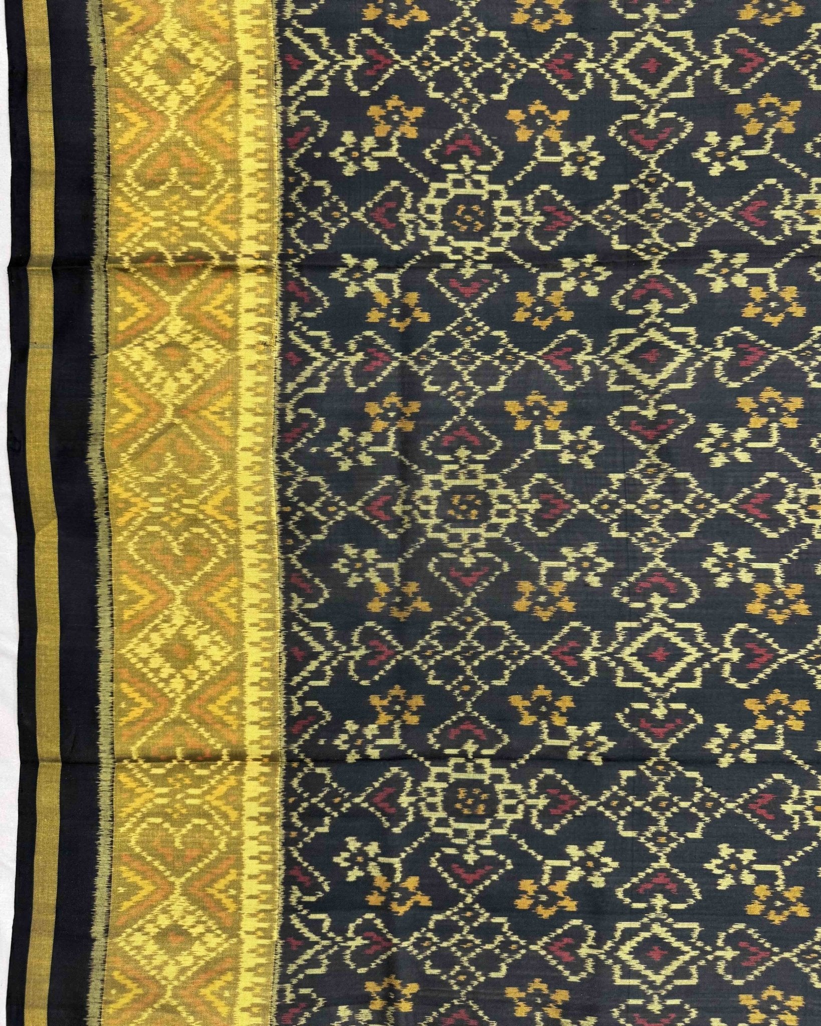 Black Manekchowk Navratan Patola Saree - SindhoiPatolaArt