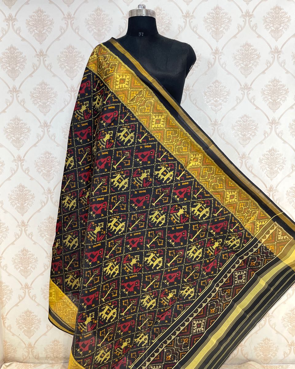 Black Narikunj Designer Patola Dupatta - SindhoiPatolaArt
