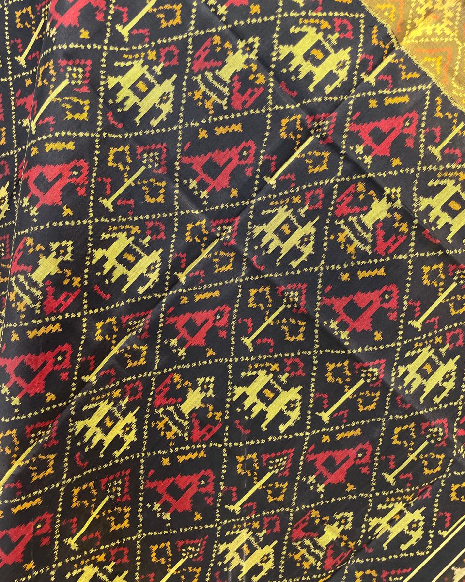 Black Narikunj Designer Patola Dupatta - SindhoiPatolaArt
