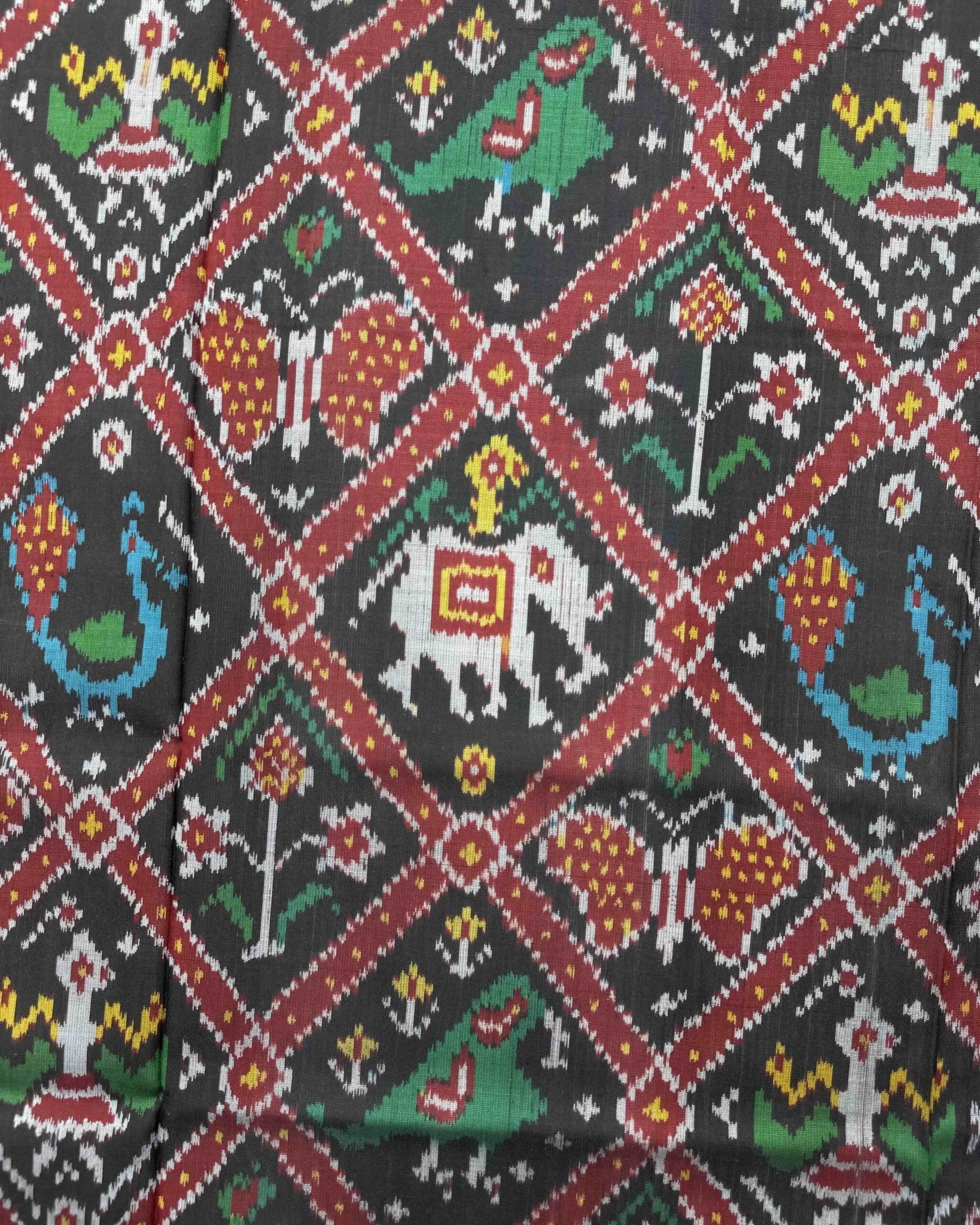 Black Narikunj Patola Saree - SindhoiPatolaArt