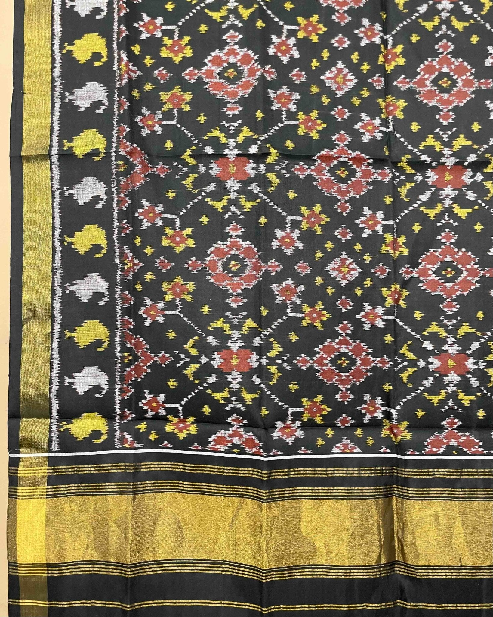 Black Navratan Patola Dupatta - SindhoiPatolaArt