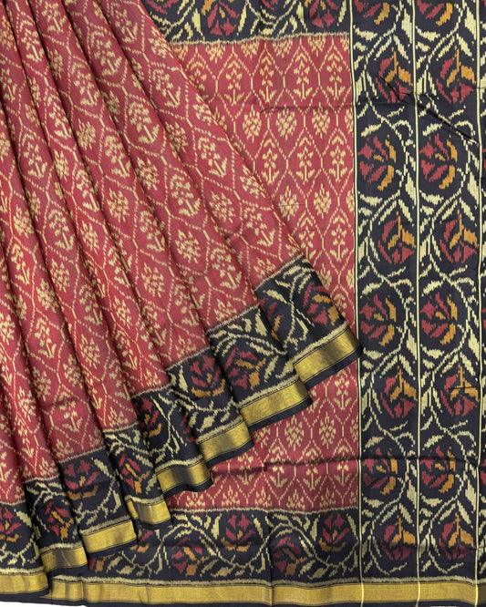 Black & Red Daram Bhatt Patola Saree - SindhoiPatolaArt