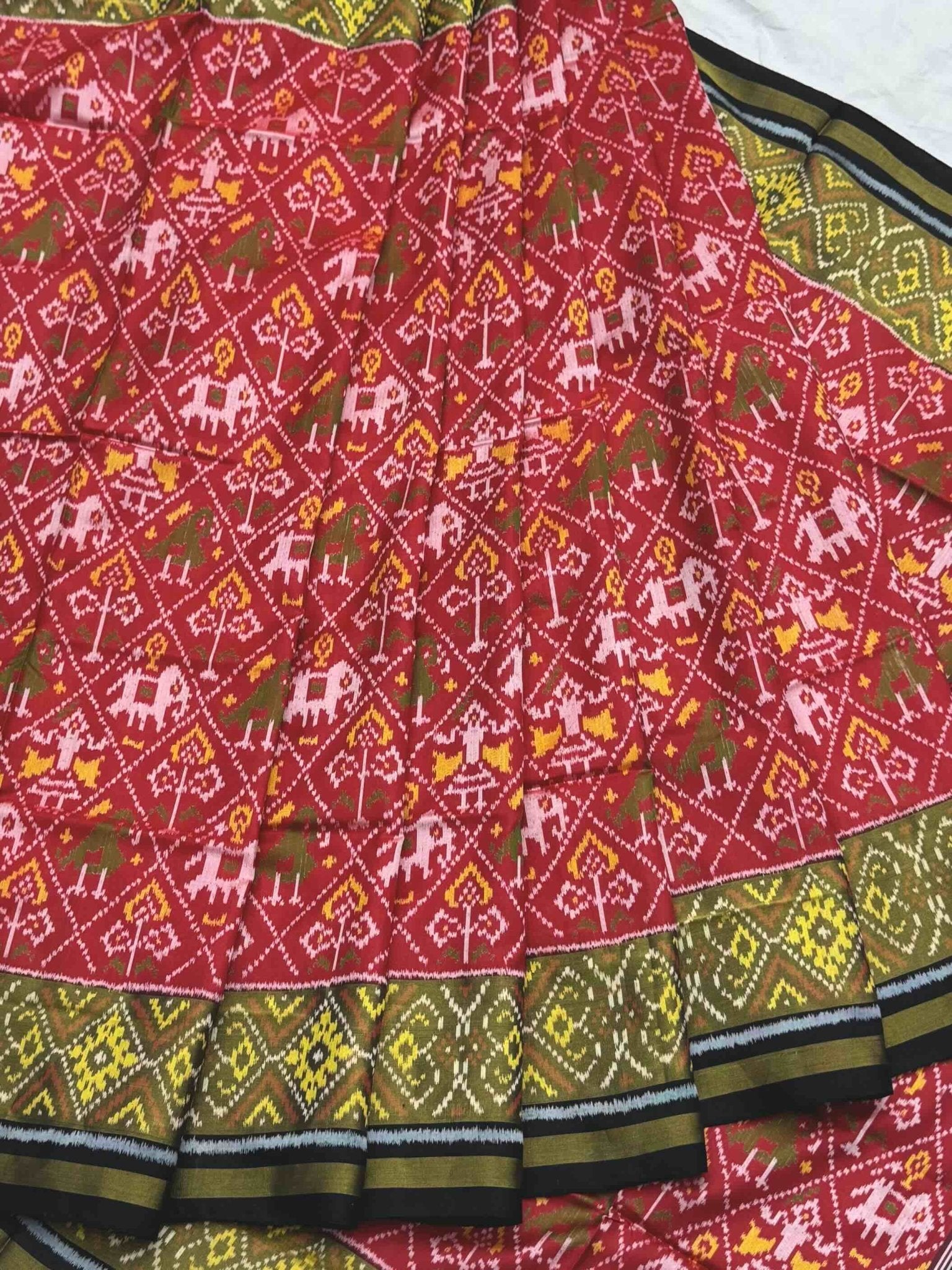 Black & Red narikunj Rajkot Patola - SindhoiPatolaArt