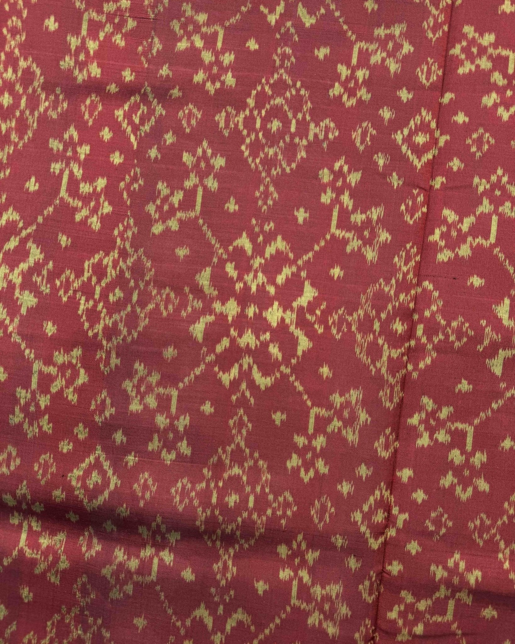 Black & Red Navratan Patola Saree - SindhoiPatolaArt