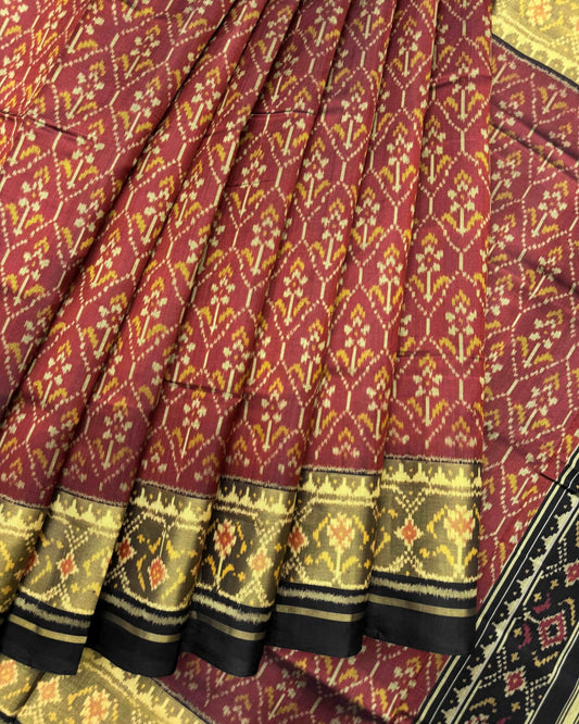 Black & Rust Red Flower Patola Saree - SindhoiPatolaArt
