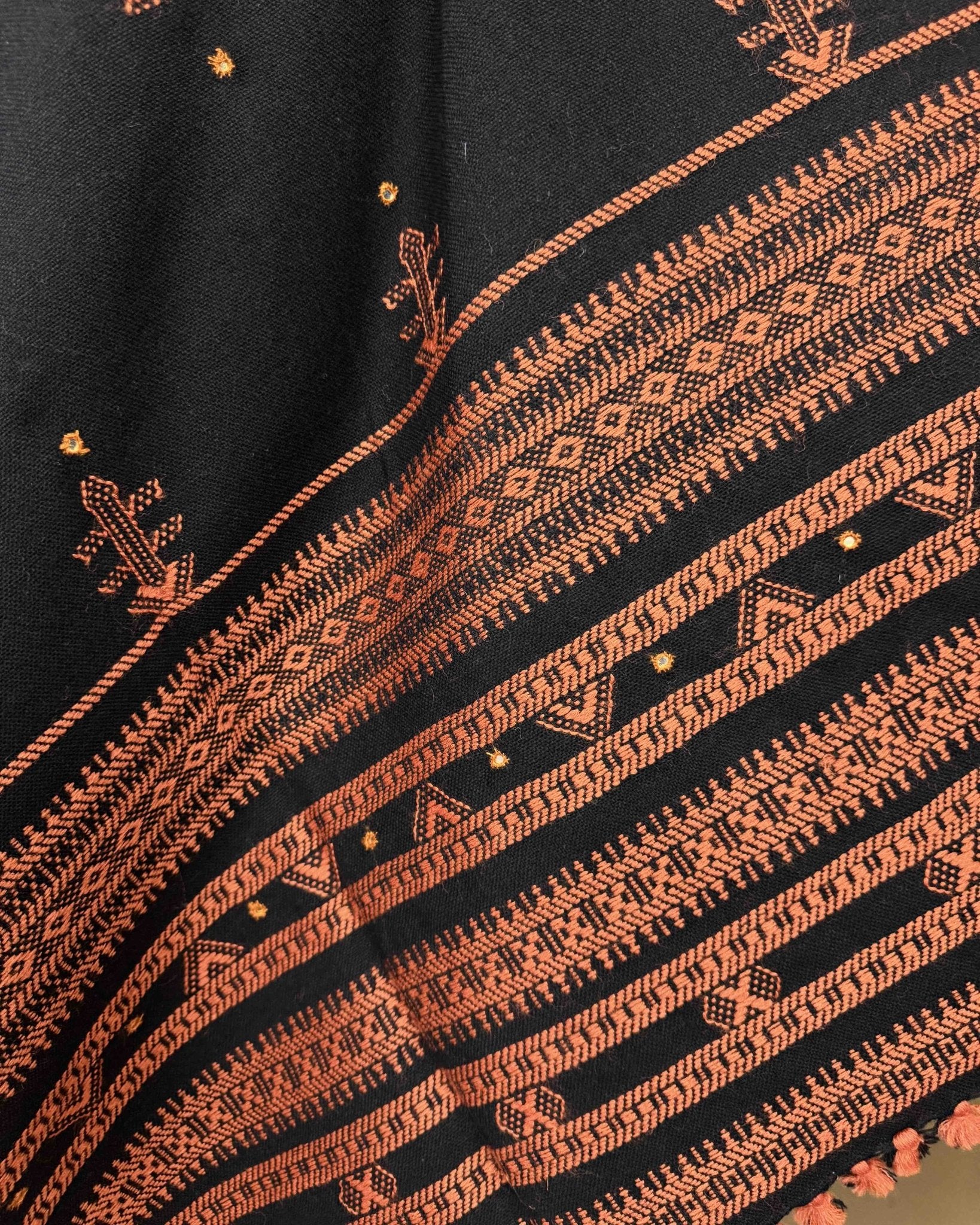 Black with Orange Pallu Zad Butti Mirror Kutchi Woolen Shawl - SindhoiPatolaArt