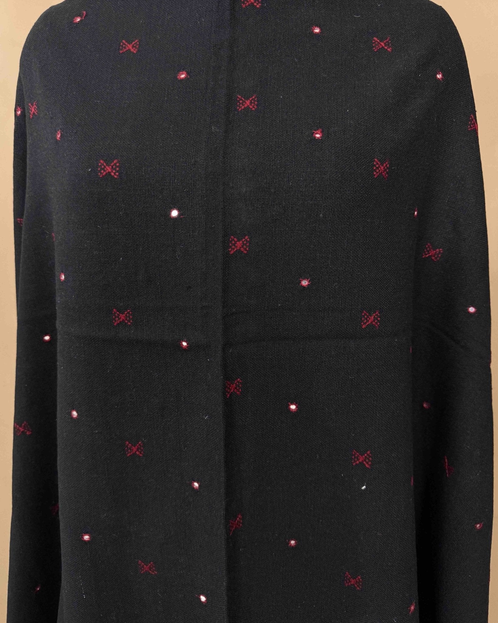 Black with Red Pallu Zad Butti Mirror Kutchi Woolen Shawl - SindhoiPatolaArt