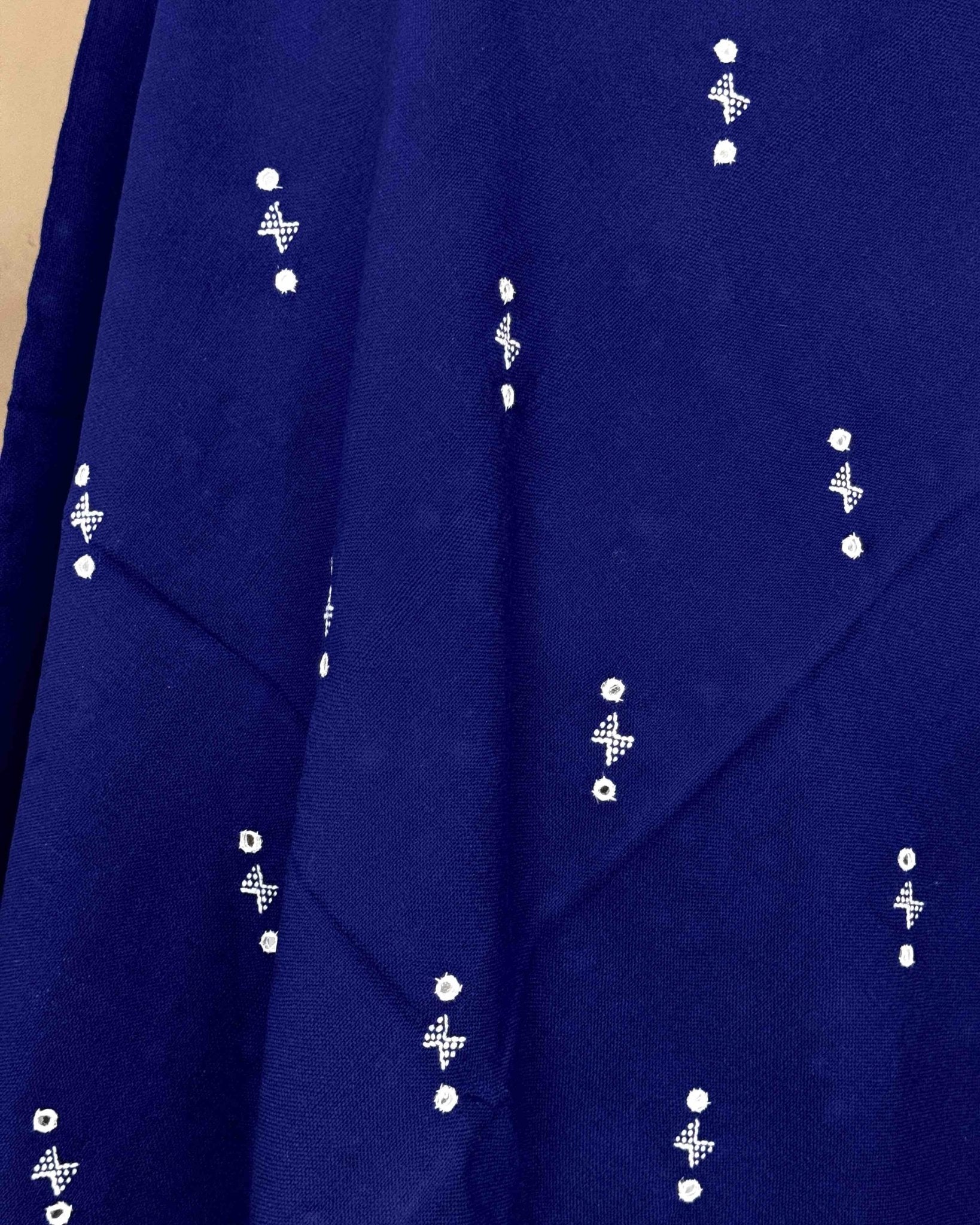 Blue Border Mirror Kutchi Woolen Shawl - SindhoiPatolaArt