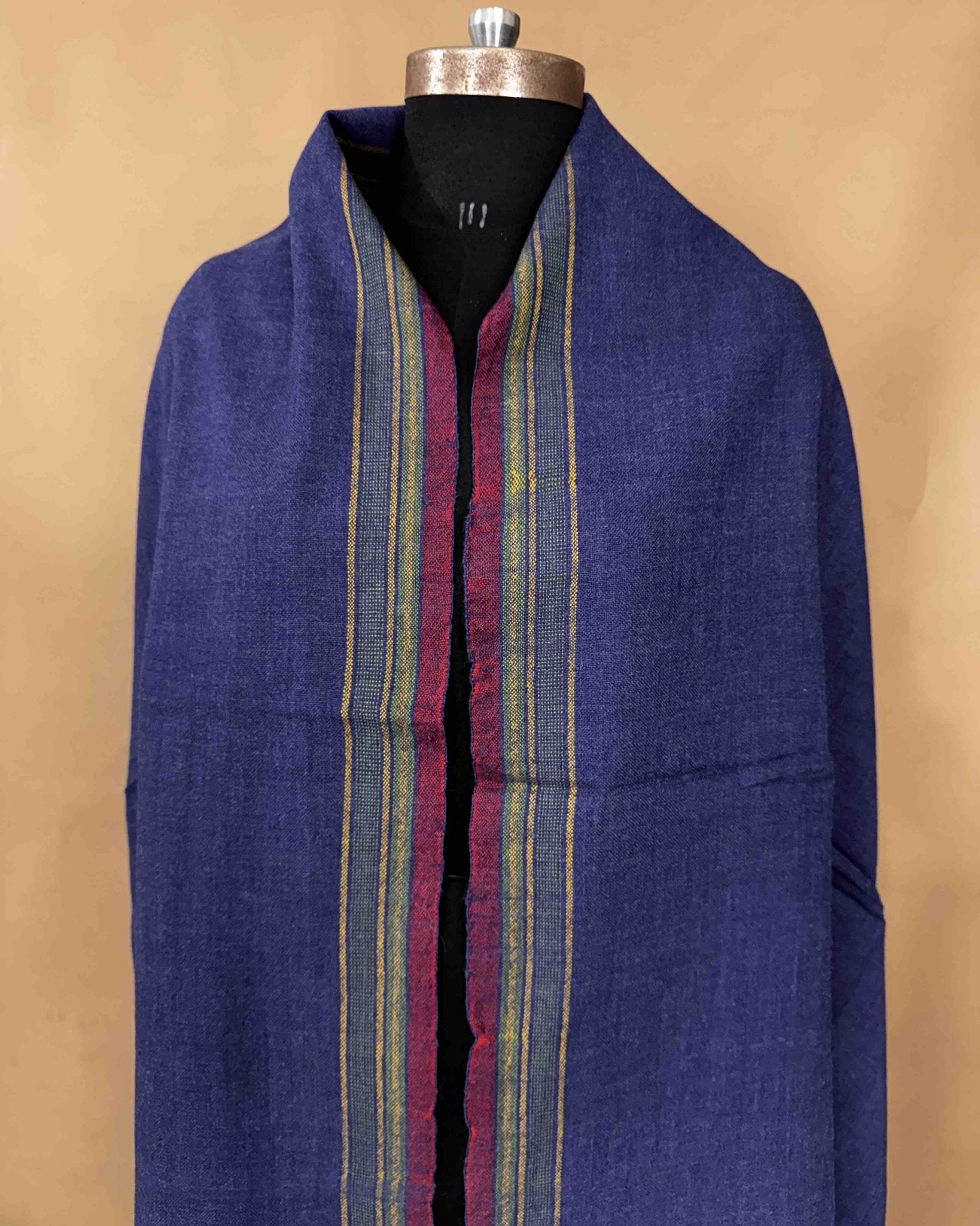 Blue Border Patti Marino Kutchi Woolen Shawl - SindhoiPatolaArt