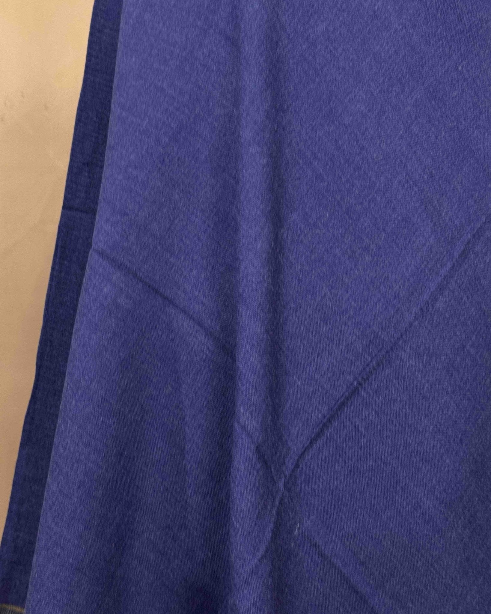 Blue Border Patti Marino Kutchi Woolen Shawl - SindhoiPatolaArt