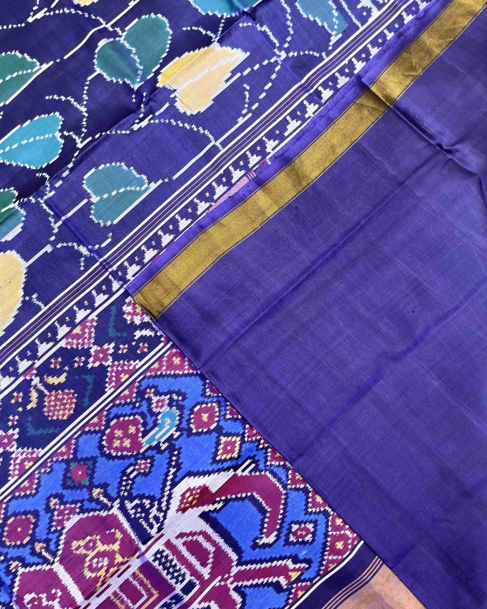 Blue Fancy Leaves Patola Saree - SindhoiPatolaArt