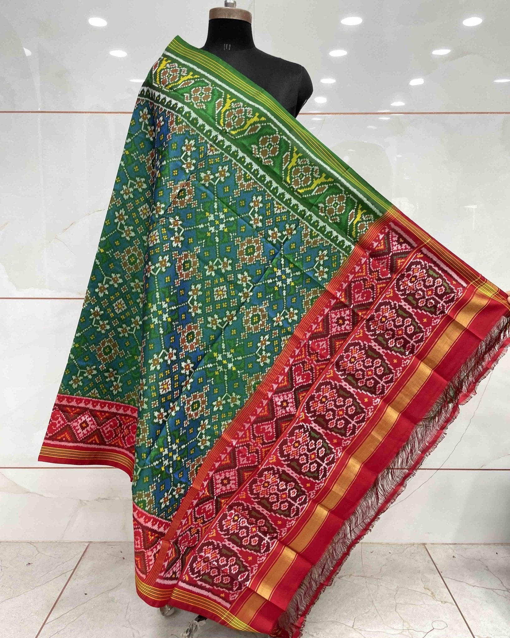 Blue Ganga Jamuna Navratan Patola Dupatta - SindhoiPatolaArt