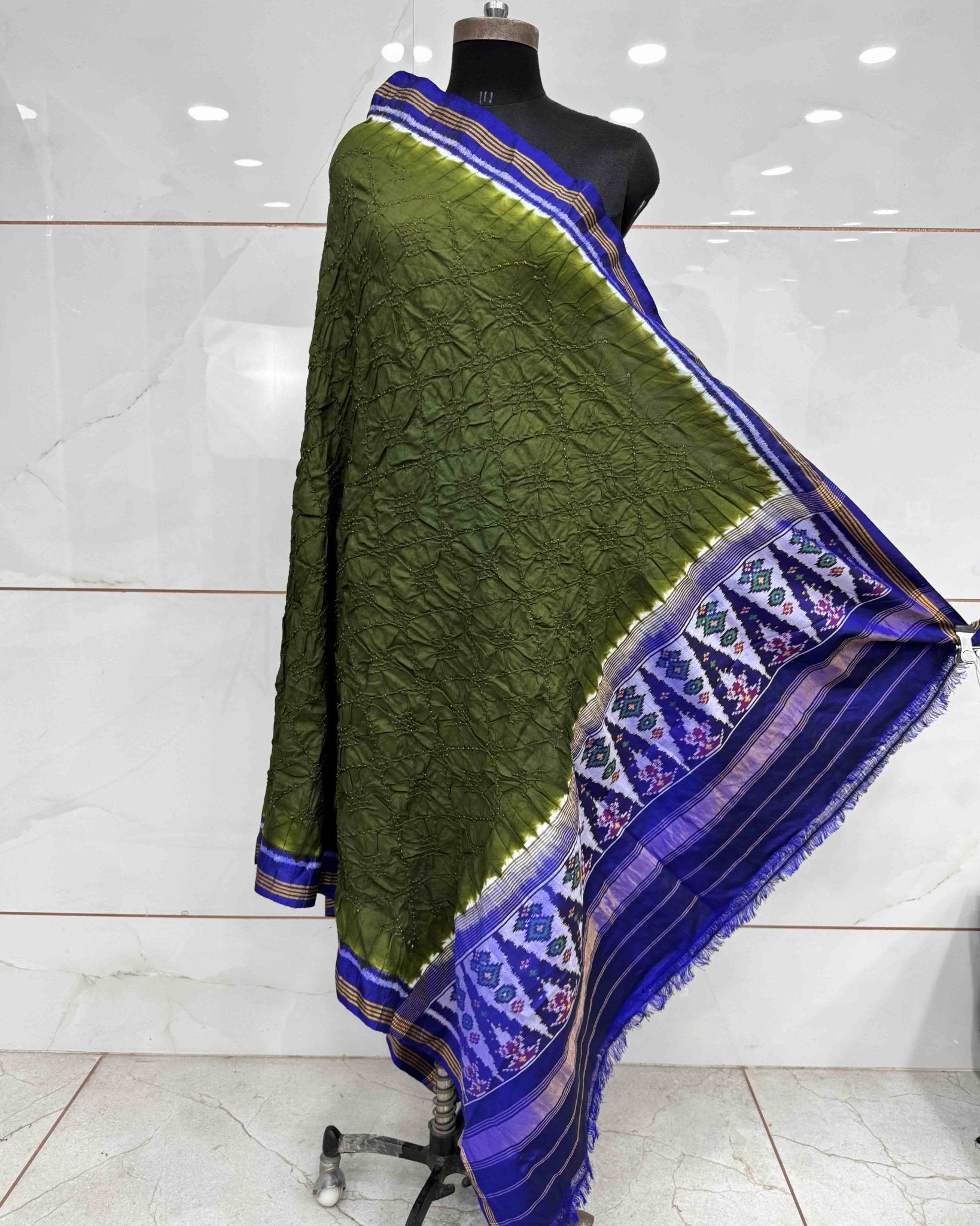 Blue & Green Bandhani Patola Dupatta - SindhoiPatolaArt