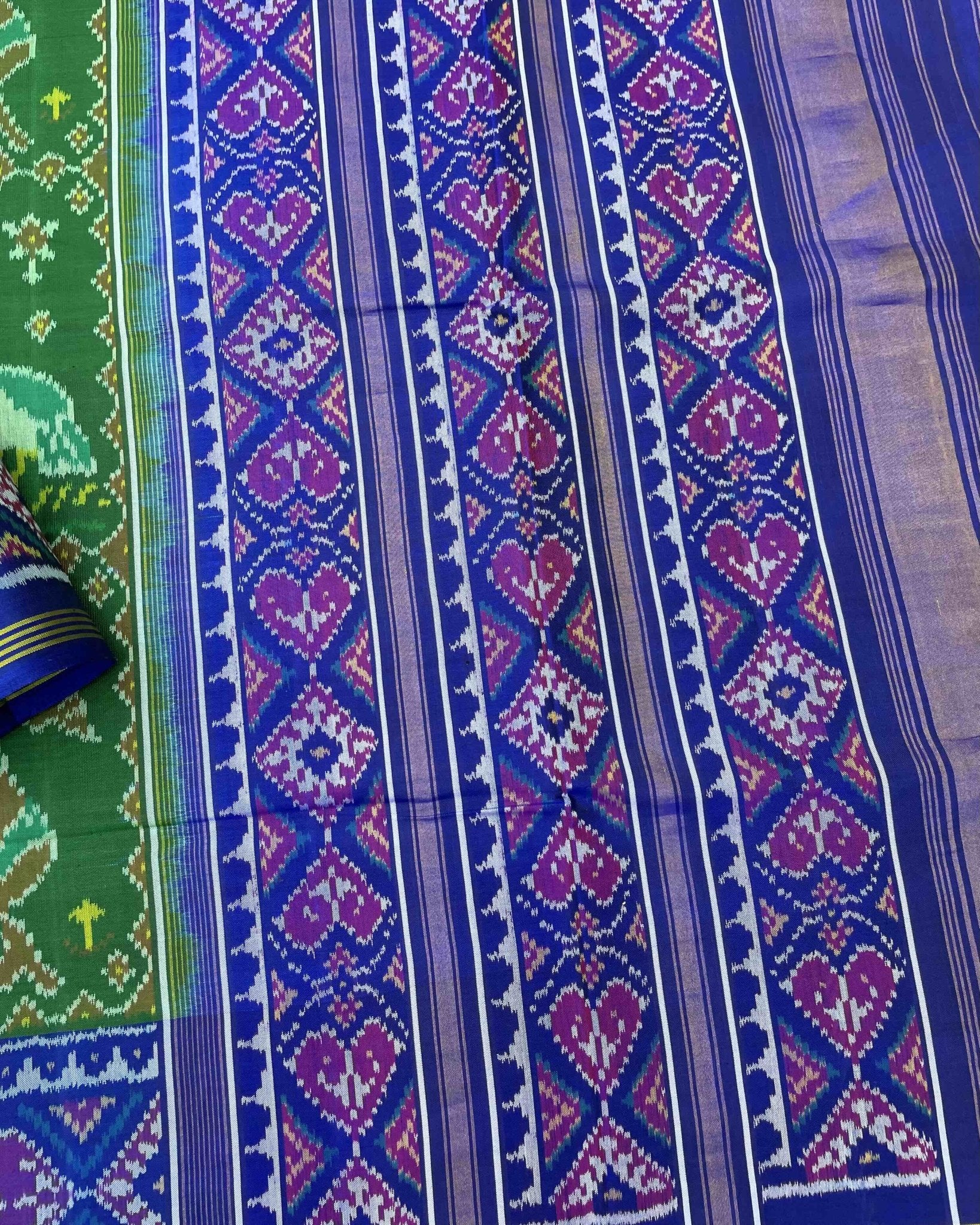 Blue & Green Big Figure Peacock Swan Patola Saree - SindhoiPatolaArt
