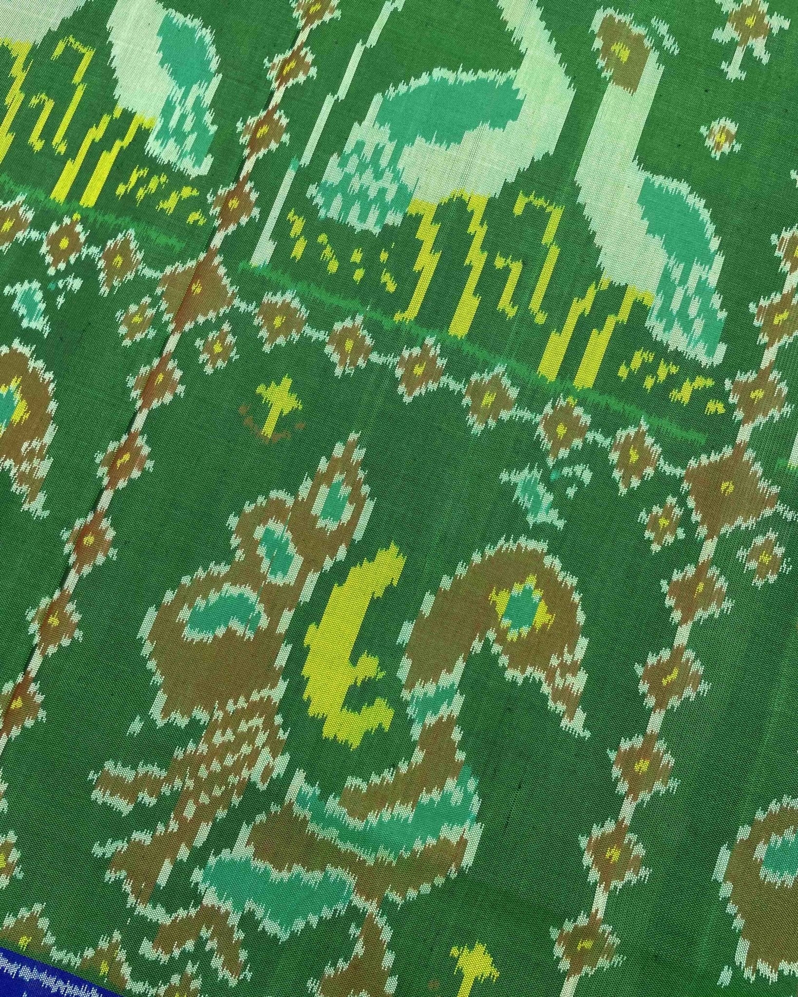 Blue & Green Big Figure Peacock Swan Patola Saree - SindhoiPatolaArt