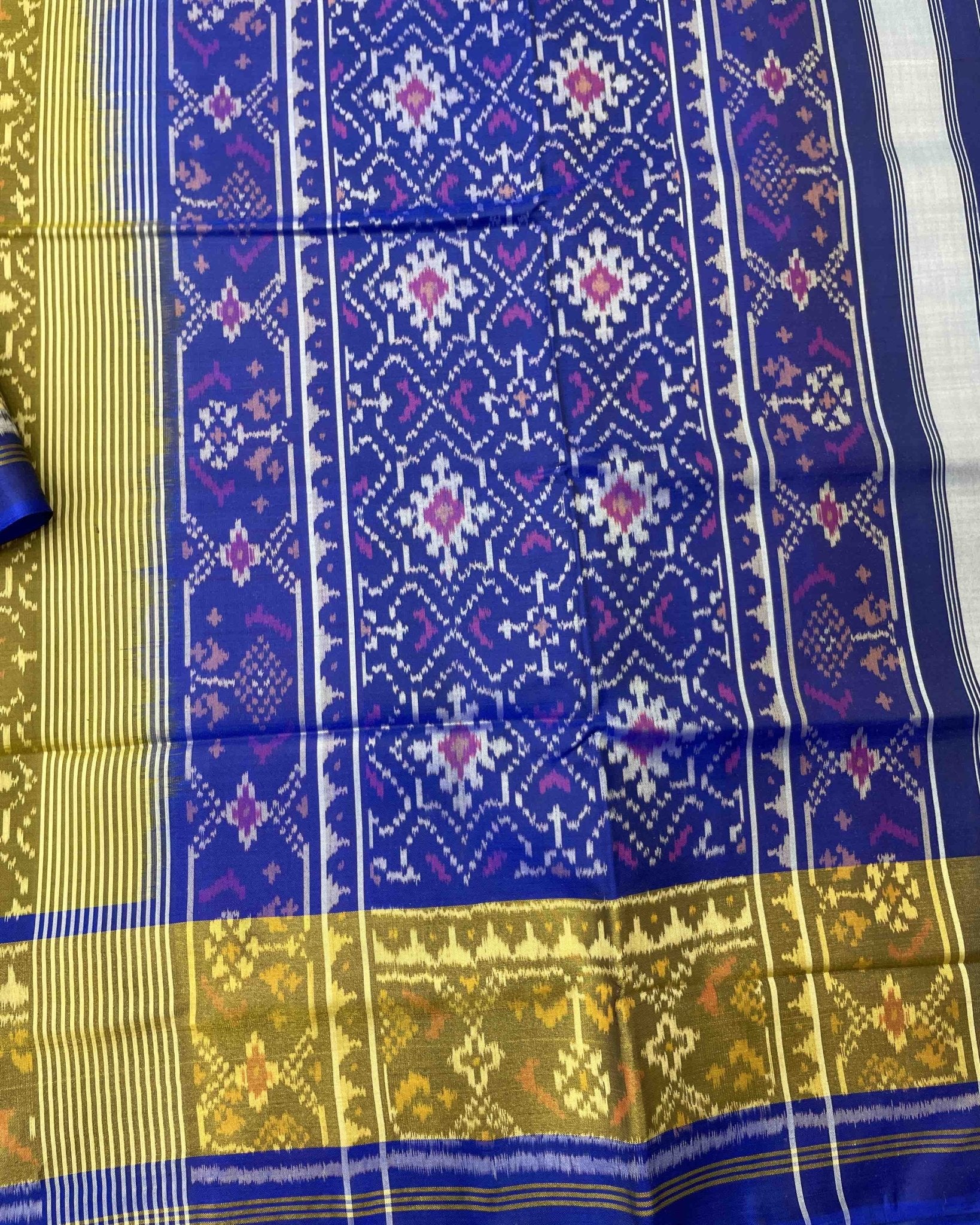 Blue & Mehendi Panchanda Designer Patola Saree - SindhoiPatolaArt