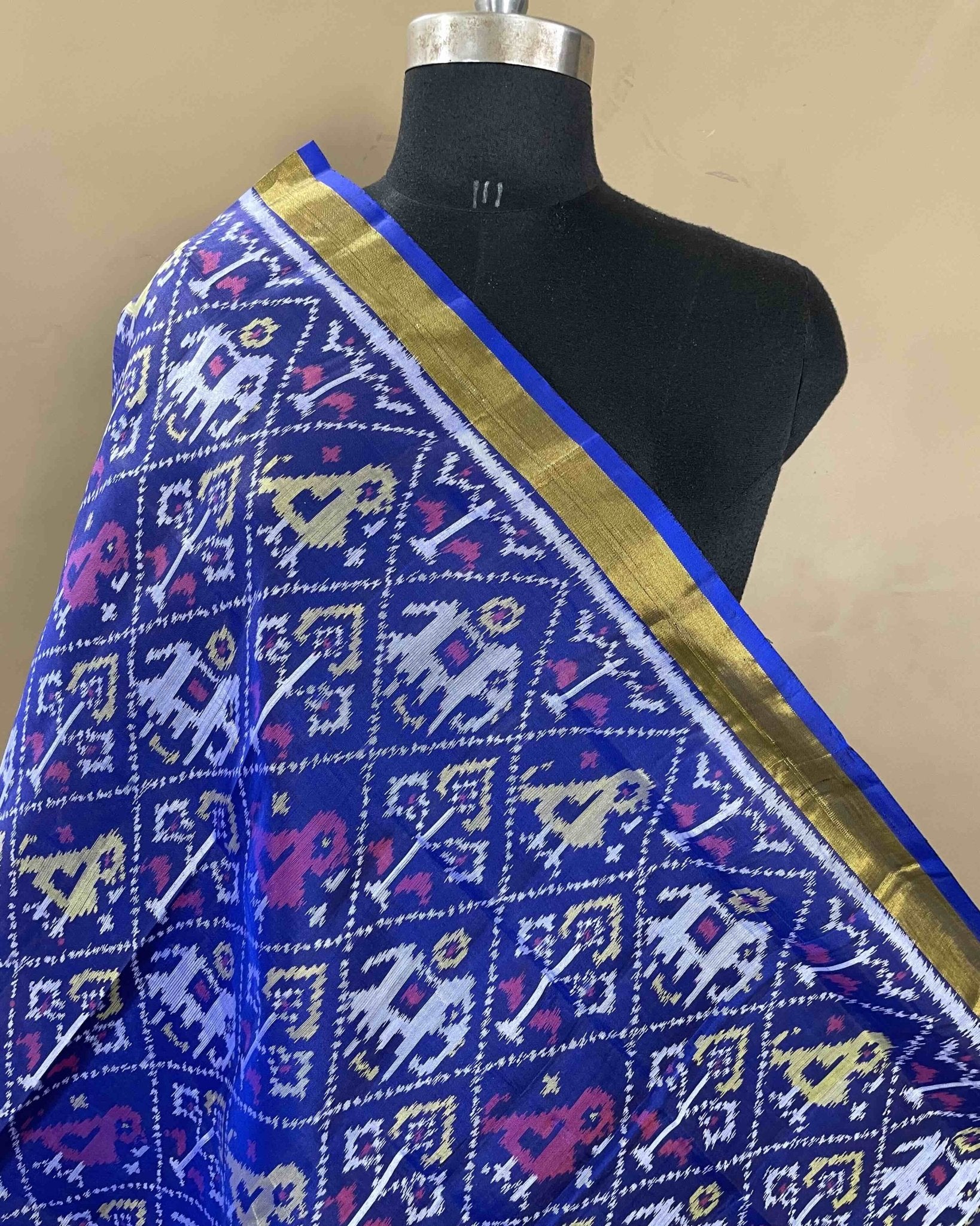 Blue Narikunj Patola Dupatta - SindhoiPatolaArt