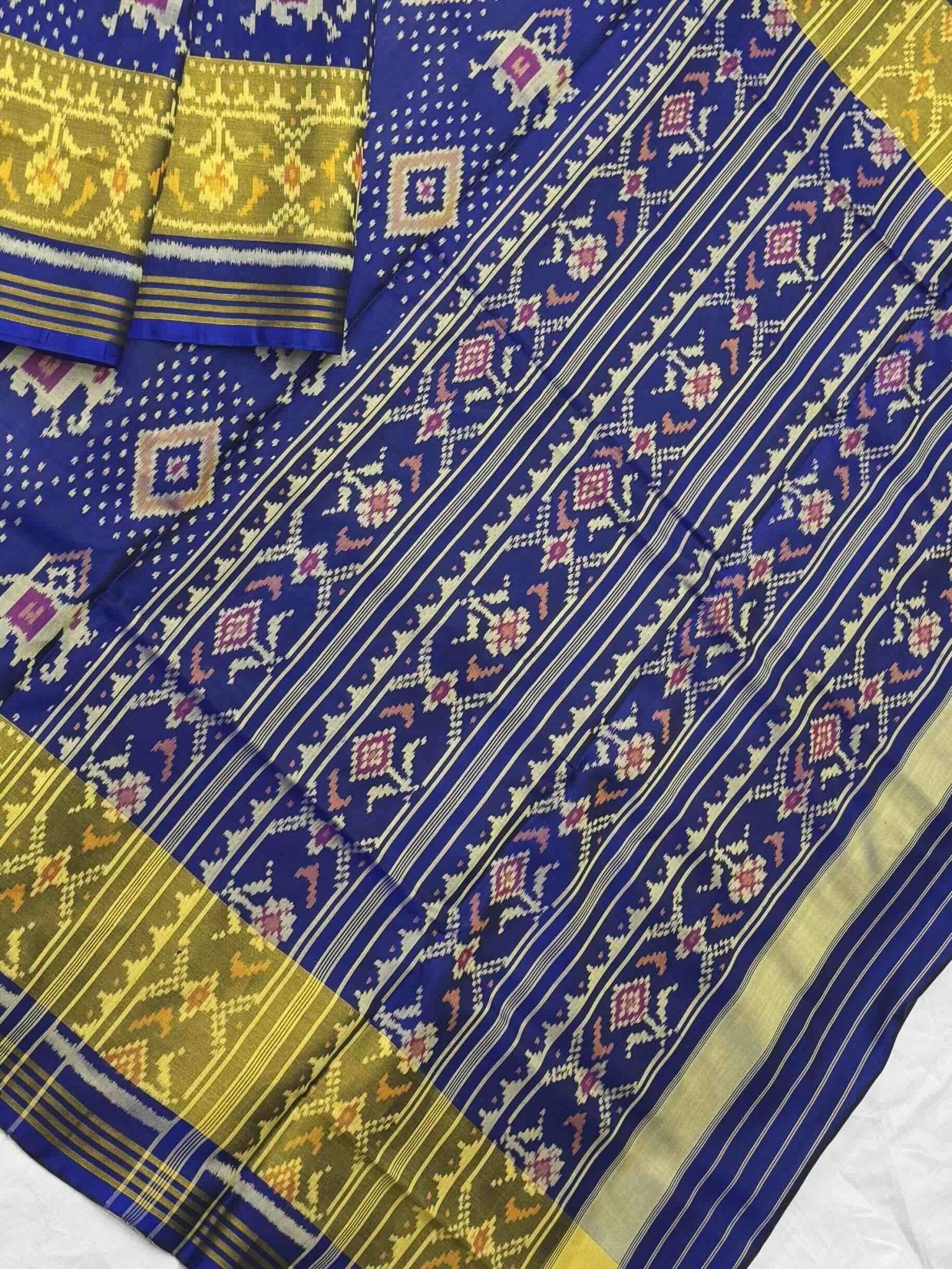 Blue Narikunj Patola Saree - SindhoiPatolaArt