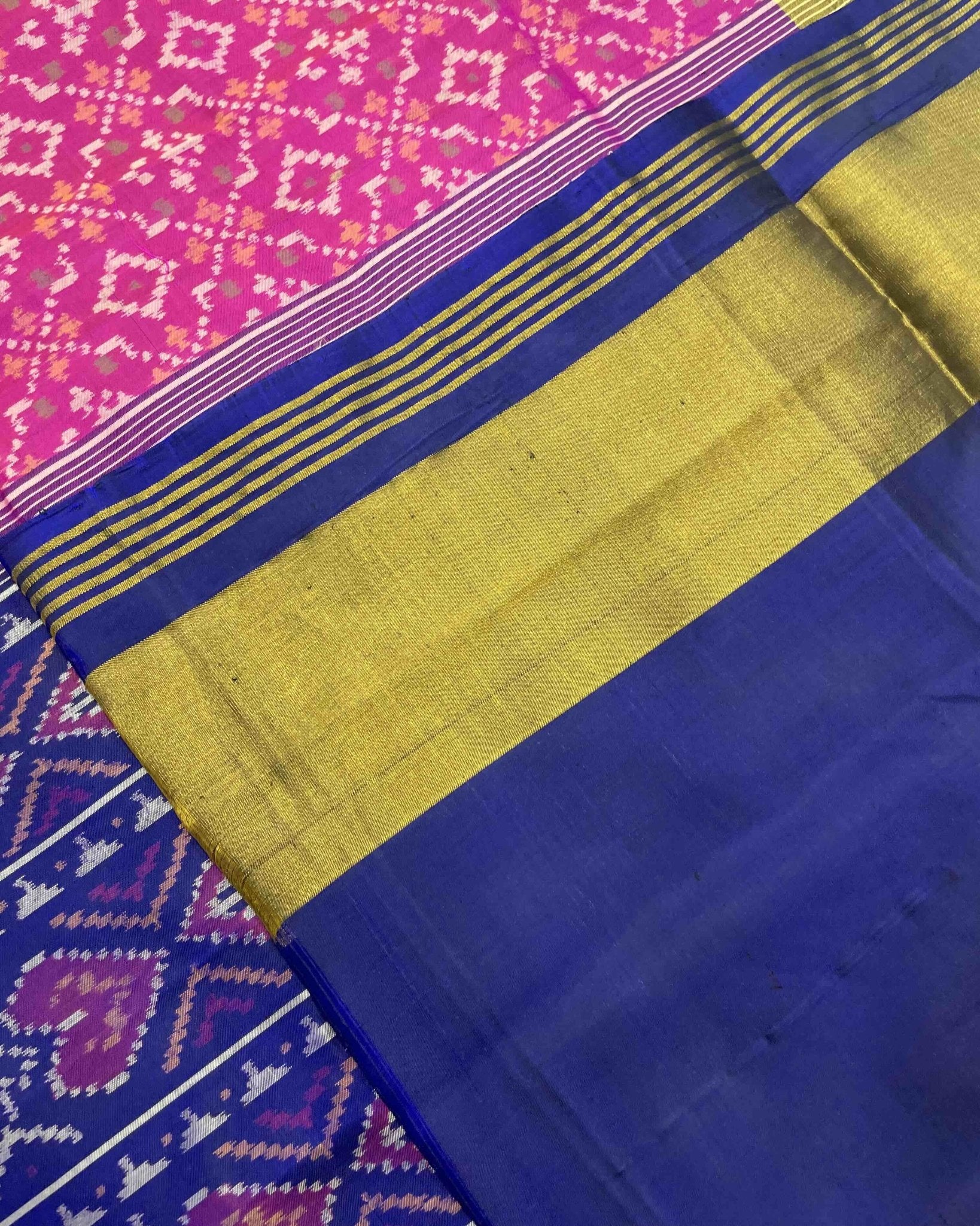 Blue & Pink Buttonful Patola Saree - SindhoiPatolaArt