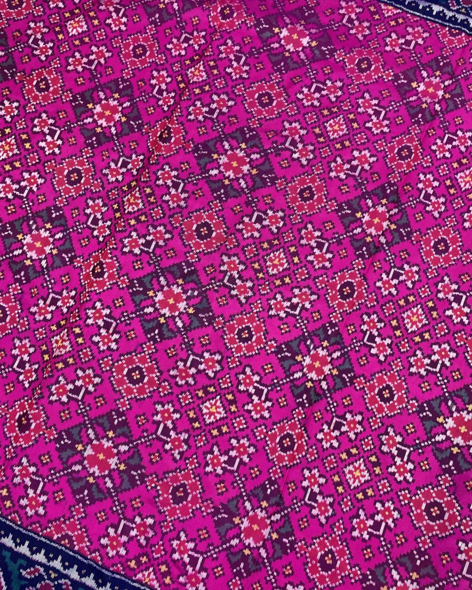 Blue & Pink Navratan Designer Patola Saree - SindhoiPatolaArt