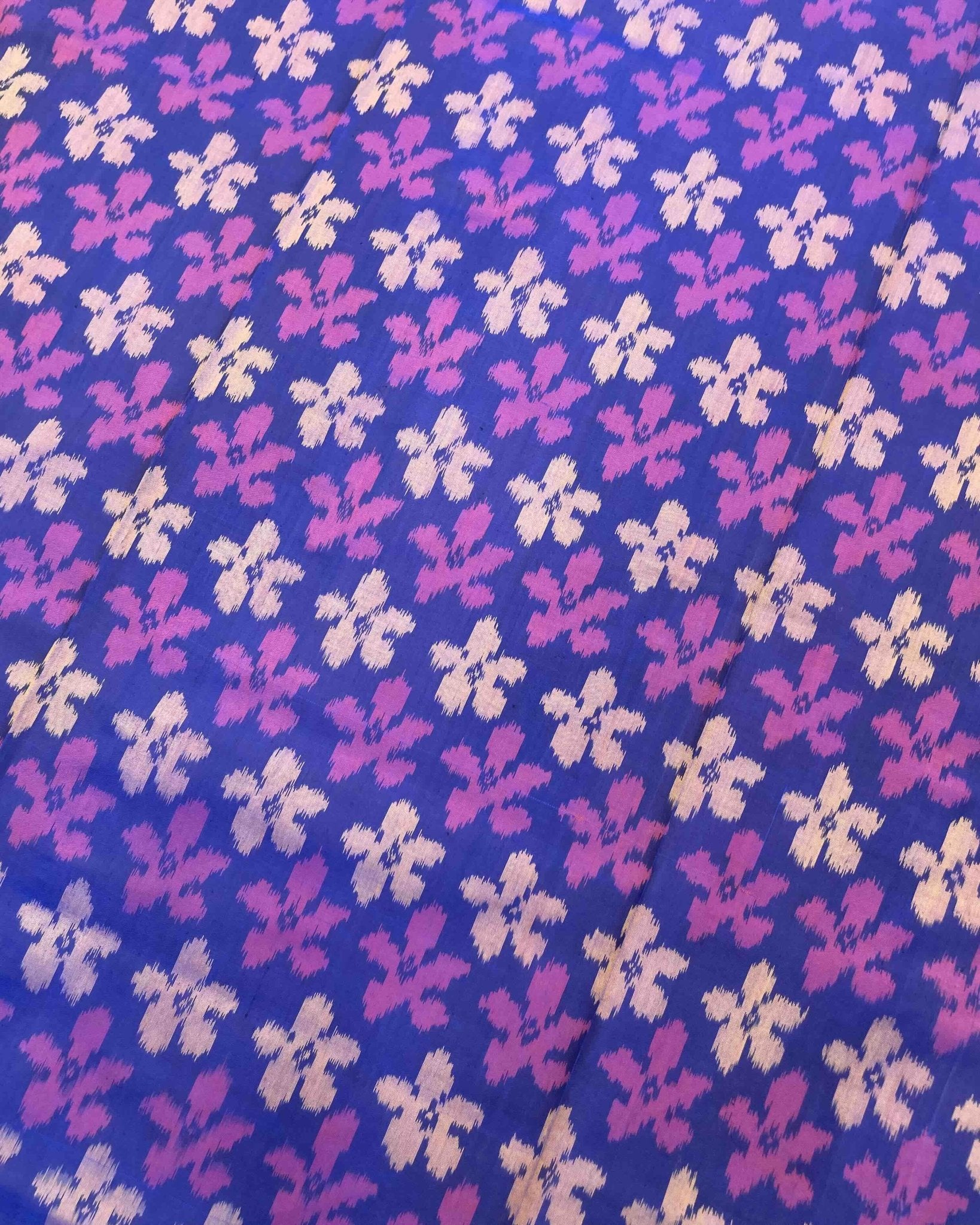 Blue & Purle Fancy Flower With Swan Pallu Patola Saree - SindhoiPatolaArt