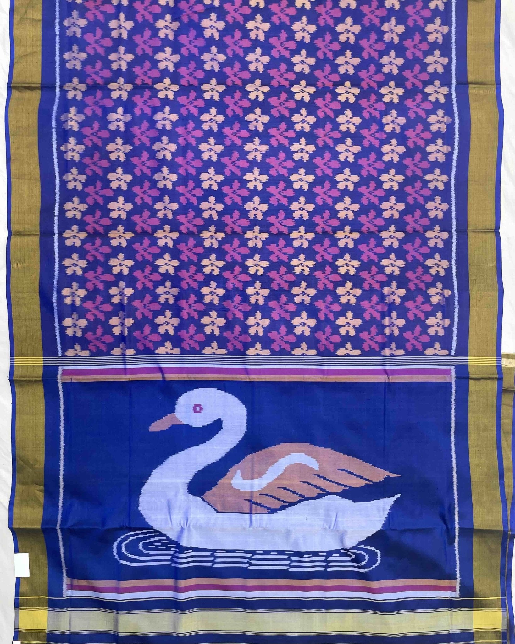 Blue & Purle Fancy Flower With Swan Pallu Patola Saree - SindhoiPatolaArt
