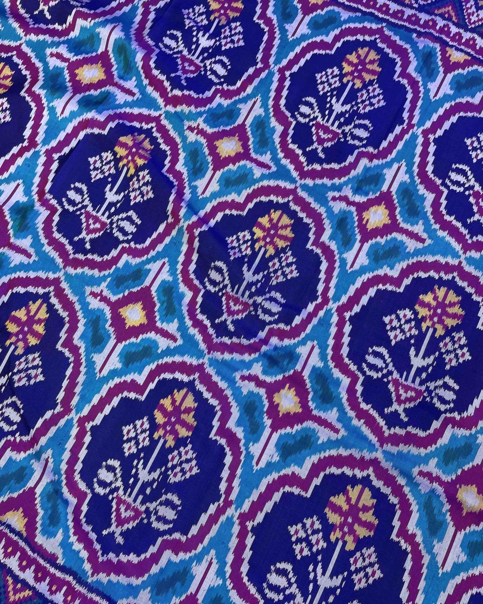 Blue & Purple Big Figure Flower Designer Patola Saree - SindhoiPatolaArt