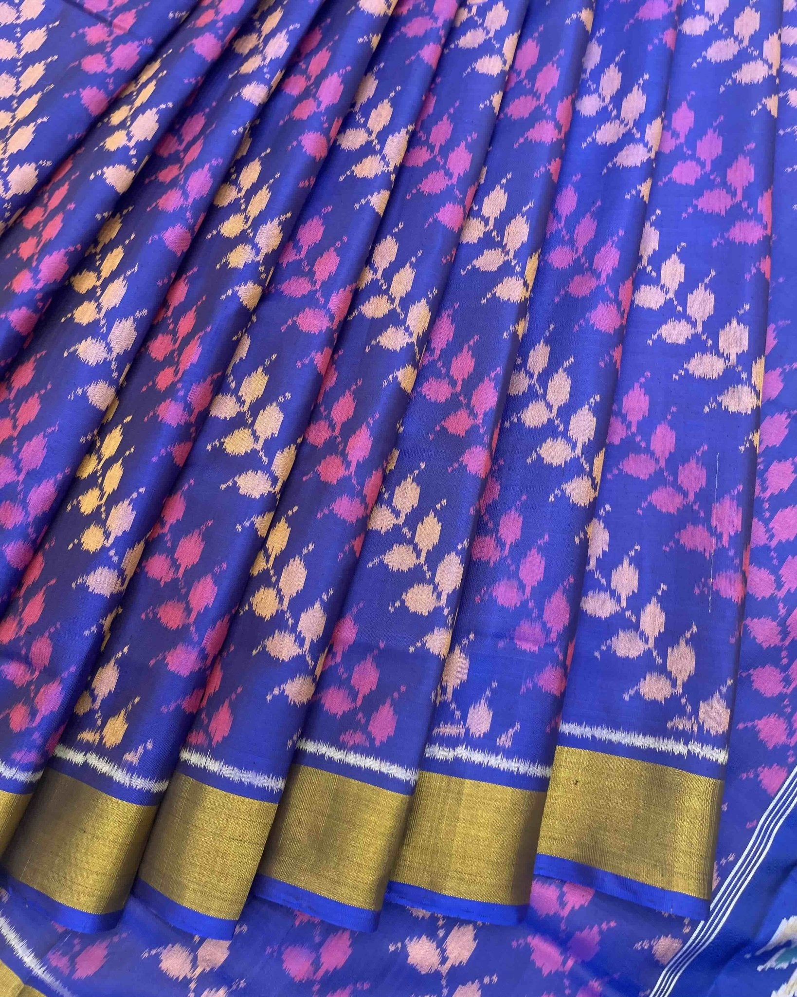 Blue & Purple Leaves Leheriya With Tree Pallu Patola Saree - SindhoiPatolaArt