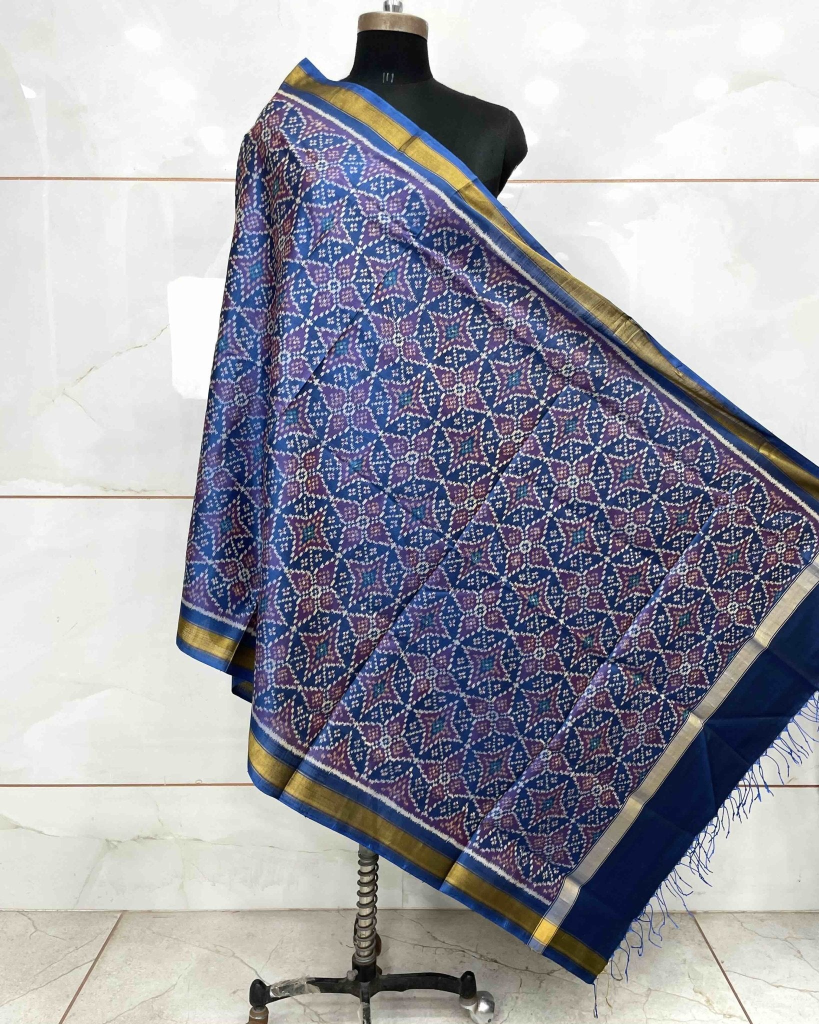 Blue Solsitara Design Patola Dupatta - SindhoiPatolaArt