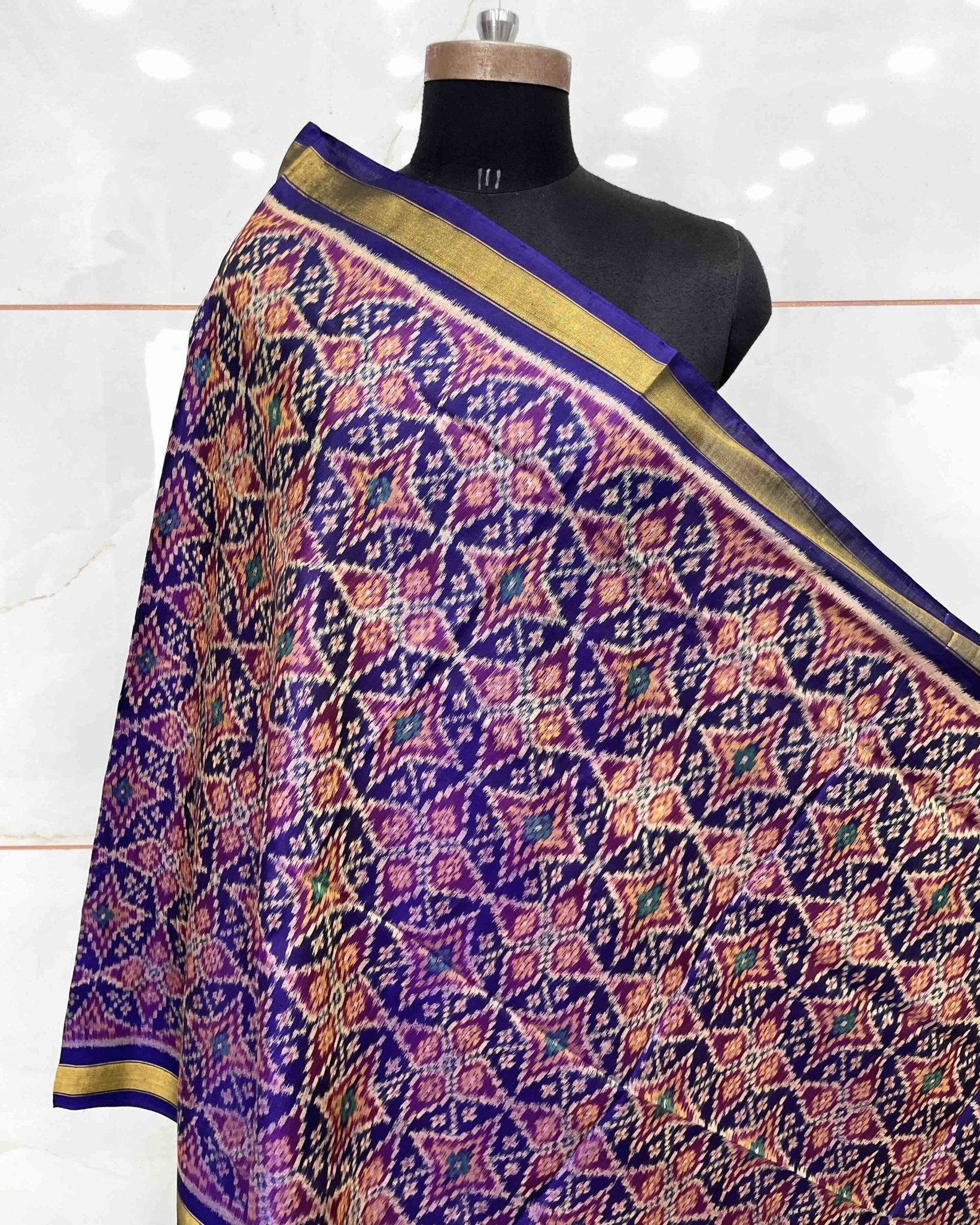 Blue Solsitara Design Patola Dupatta - SindhoiPatolaArt