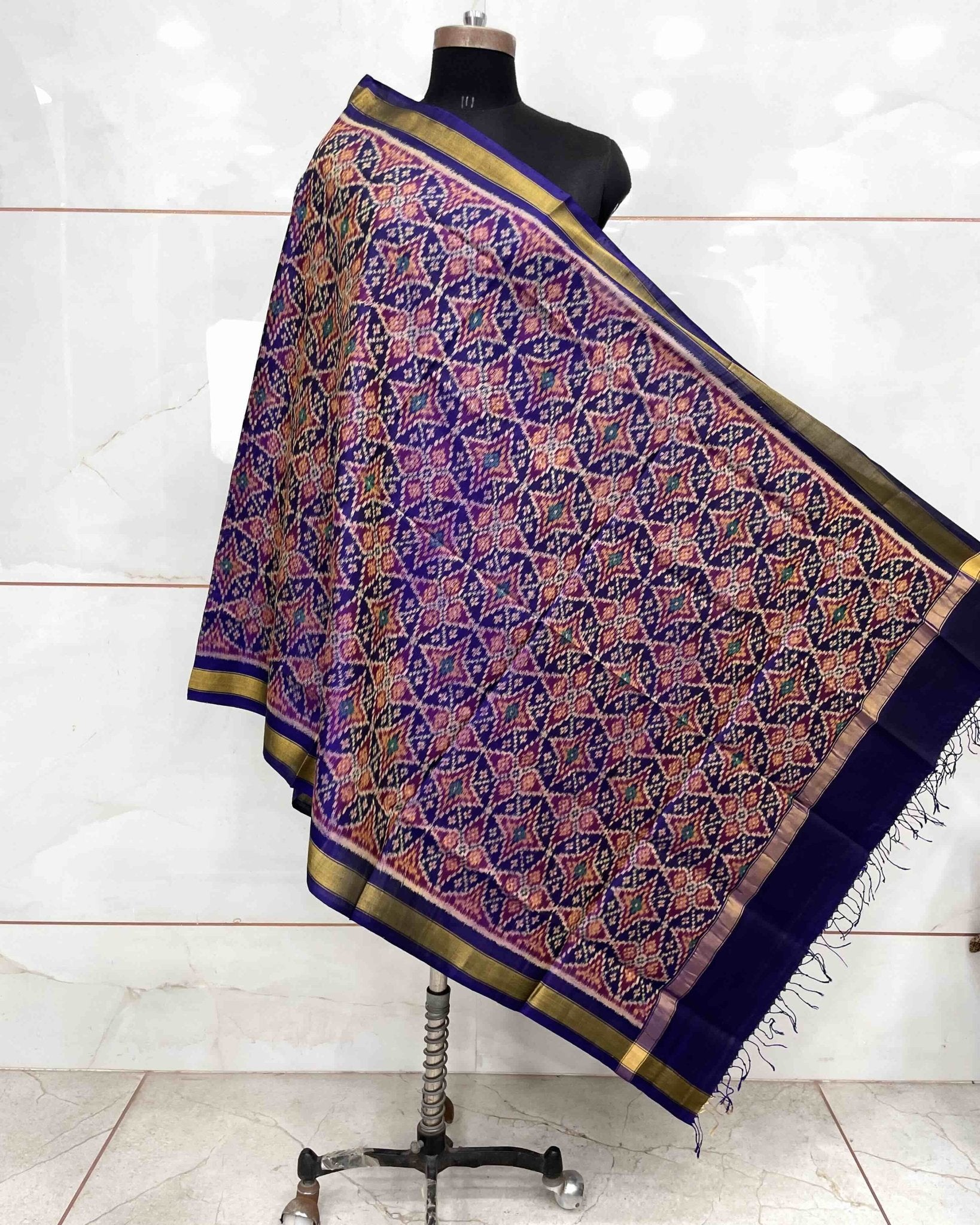 Blue Solsitara Design Patola Dupatta - SindhoiPatolaArt