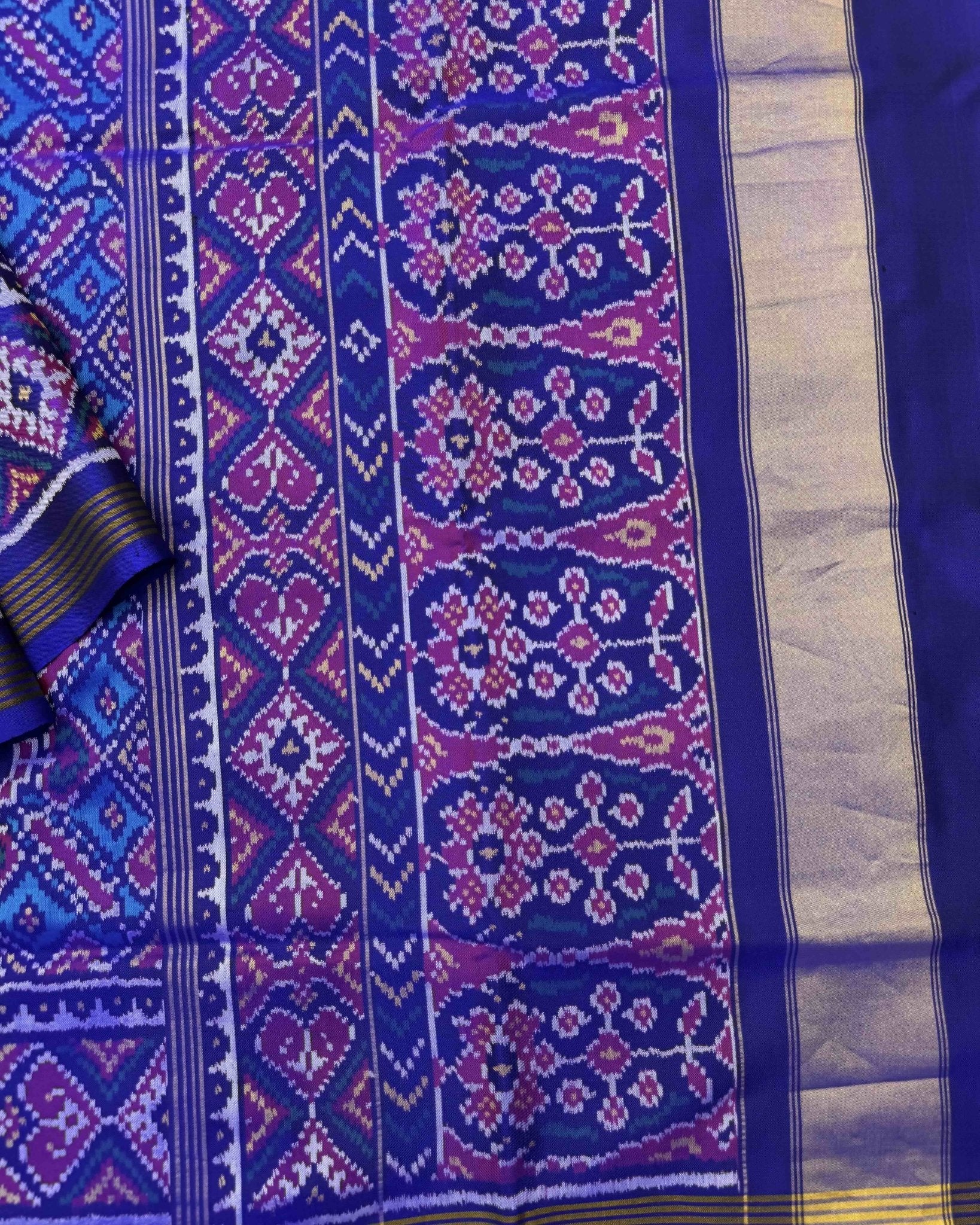 Blue & Turquoise Manekchowk Semi Double Ikat Patola Saree - SindhoiPatolaArt