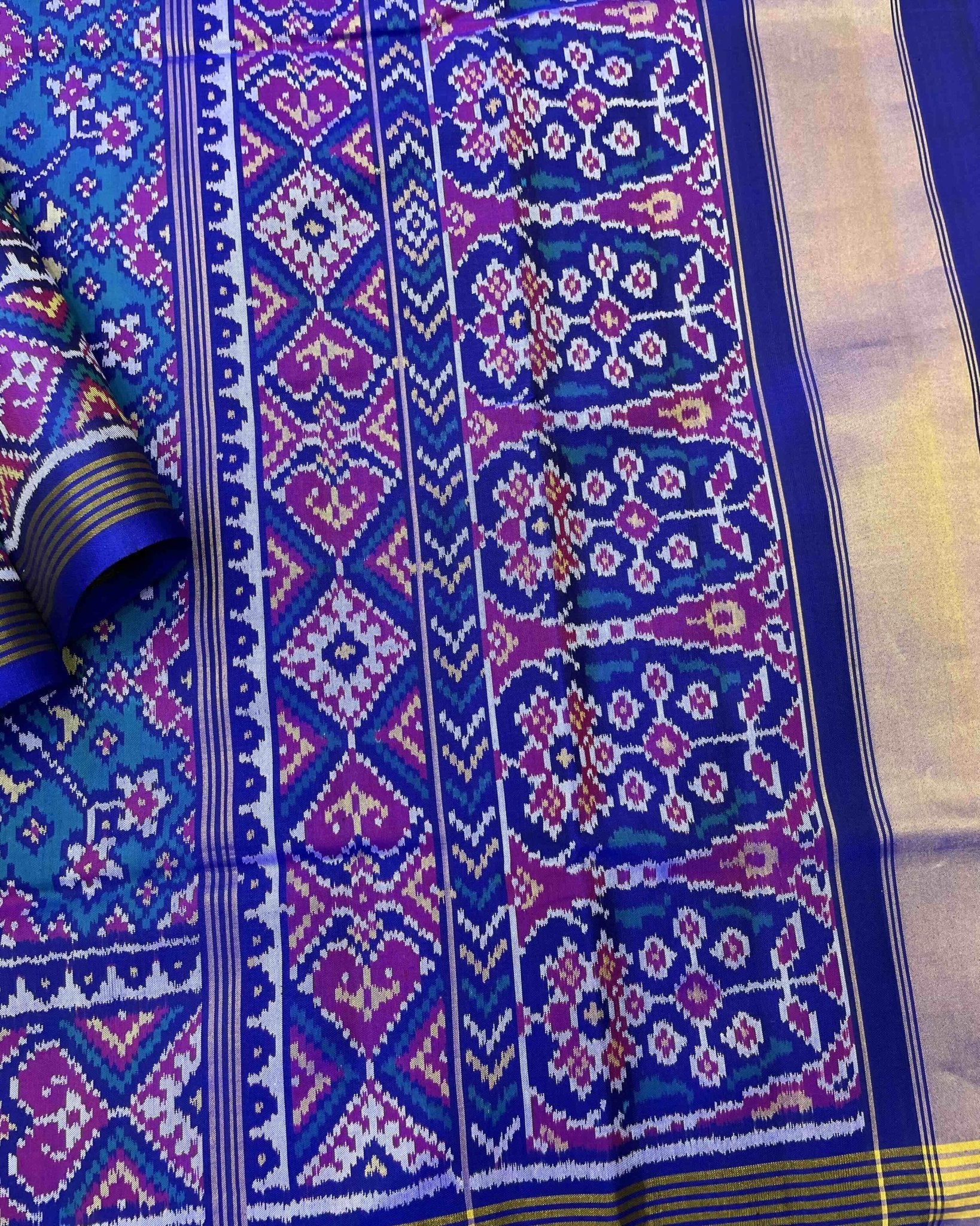 Blue & Turquoise Navratan Designer Patola Saree - SindhoiPatolaArt