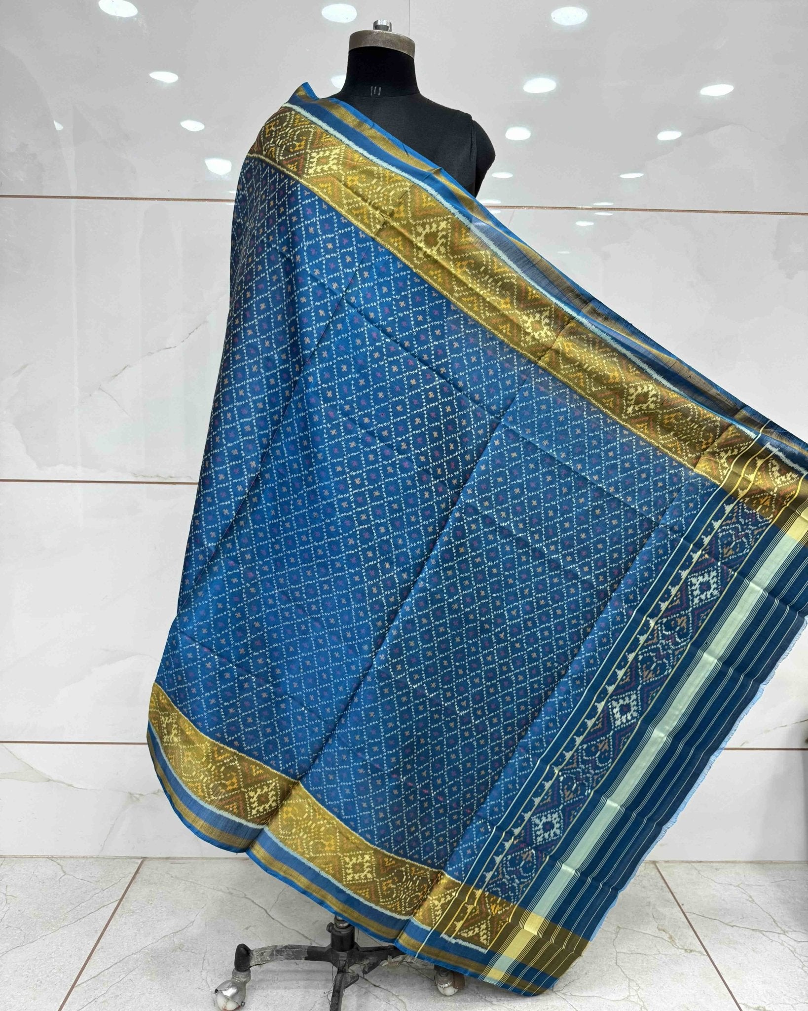 Blue Turquoise Shade Boody Patola Dupatta - SindhoiPatolaArt