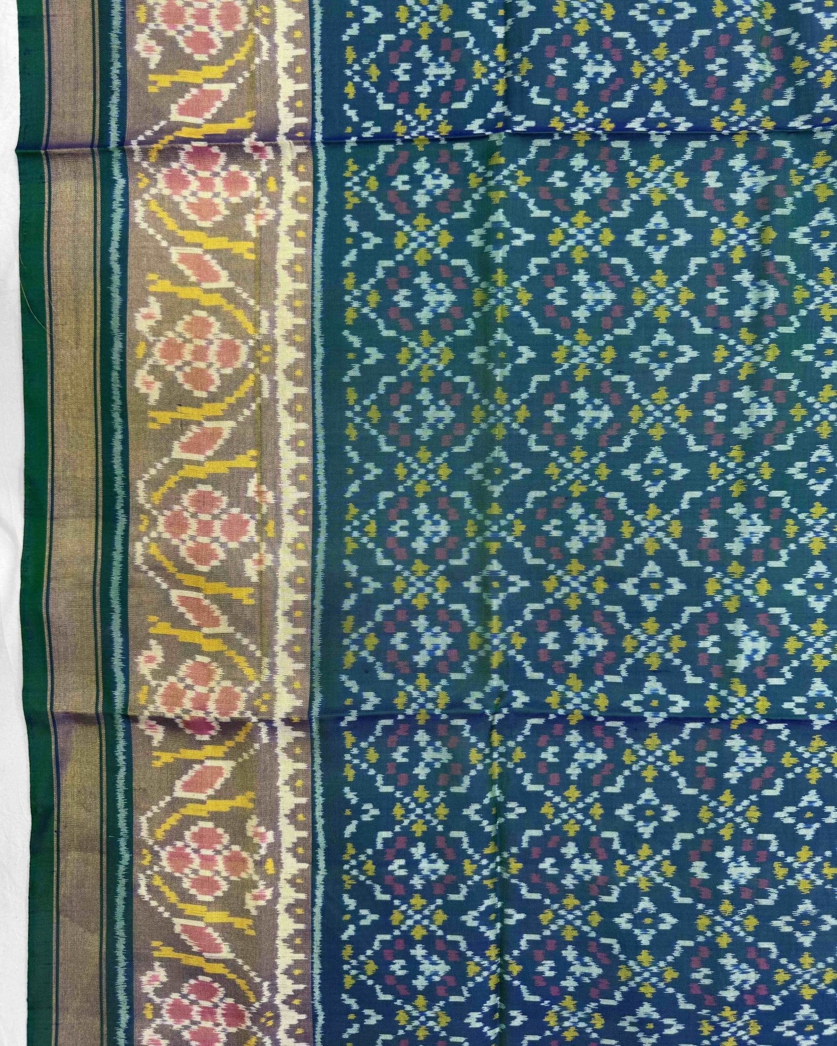 Blue Turquoise Shaded Buttonful Patola Dupatta - SindhoiPatolaArt